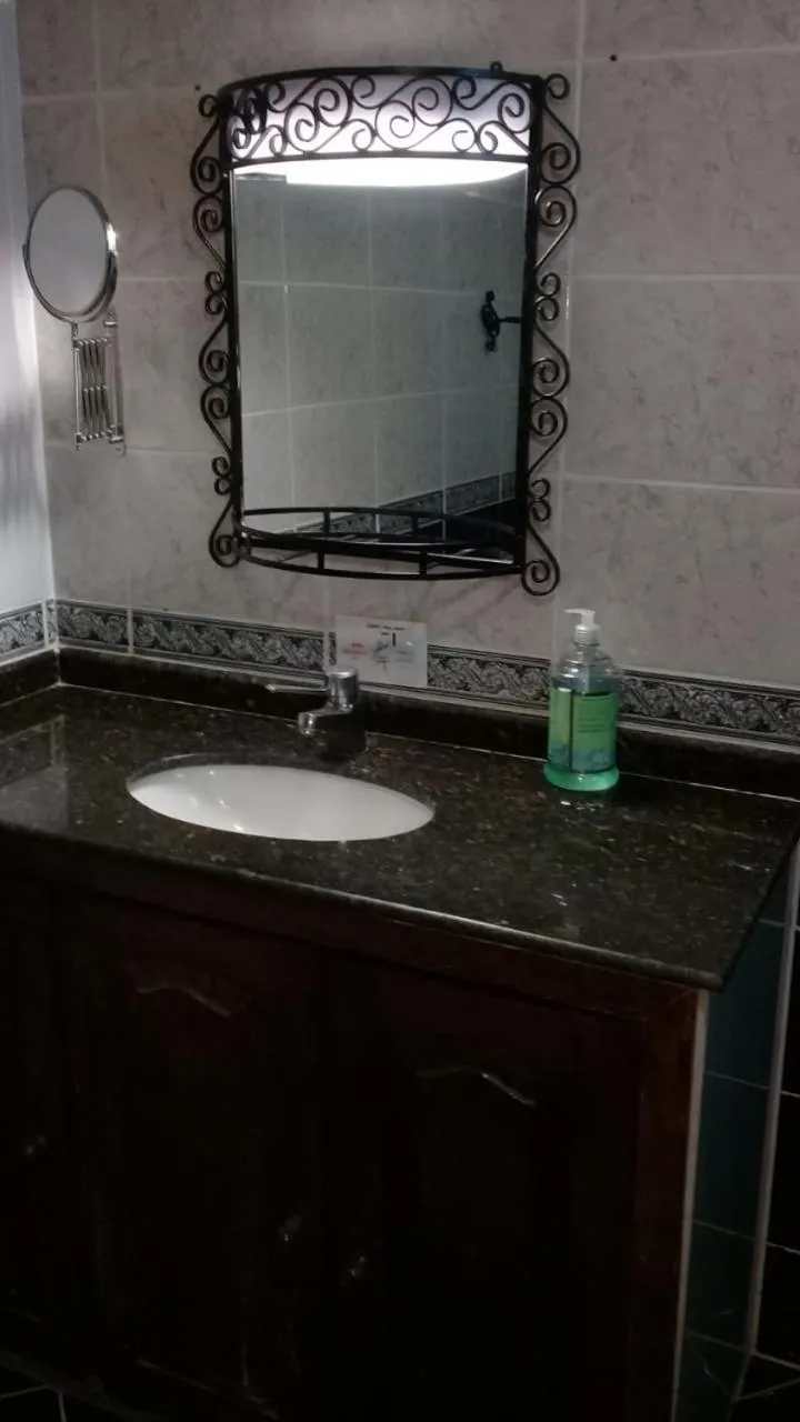 Bathroom in Hotel Pousada Viking