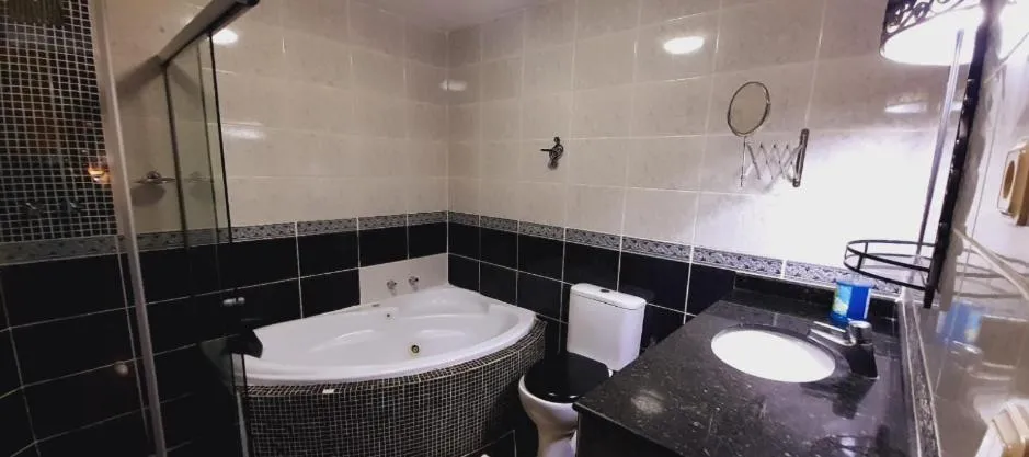 Shower in Hotel Pousada Viking
