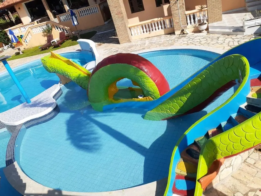 Swimming pool in Hotel Pousada Viking