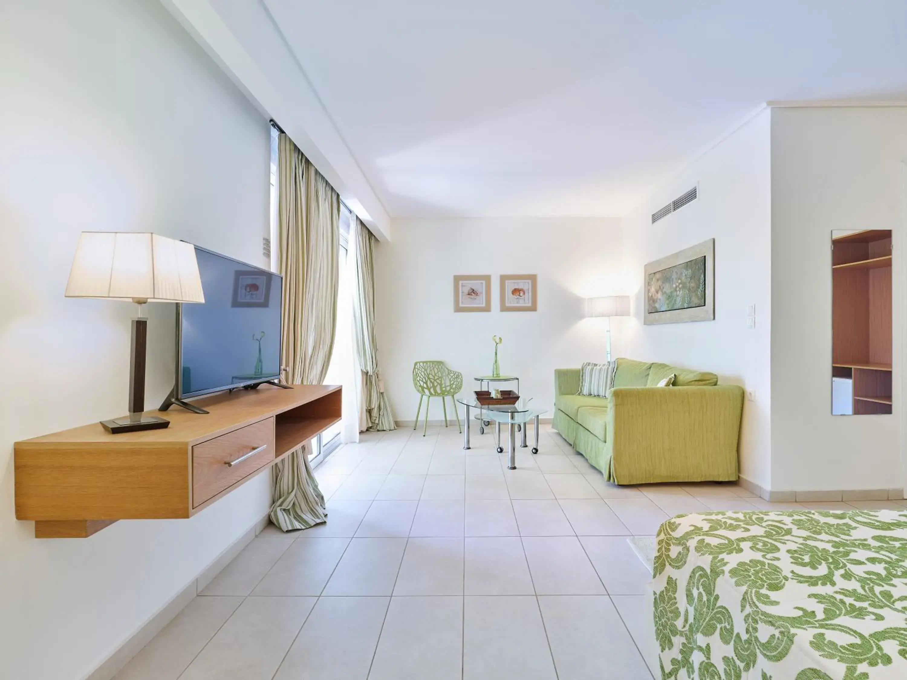 Suite in Kinetta Beach Resort and Spa Suite in Kinetta Beach Resort and Spa