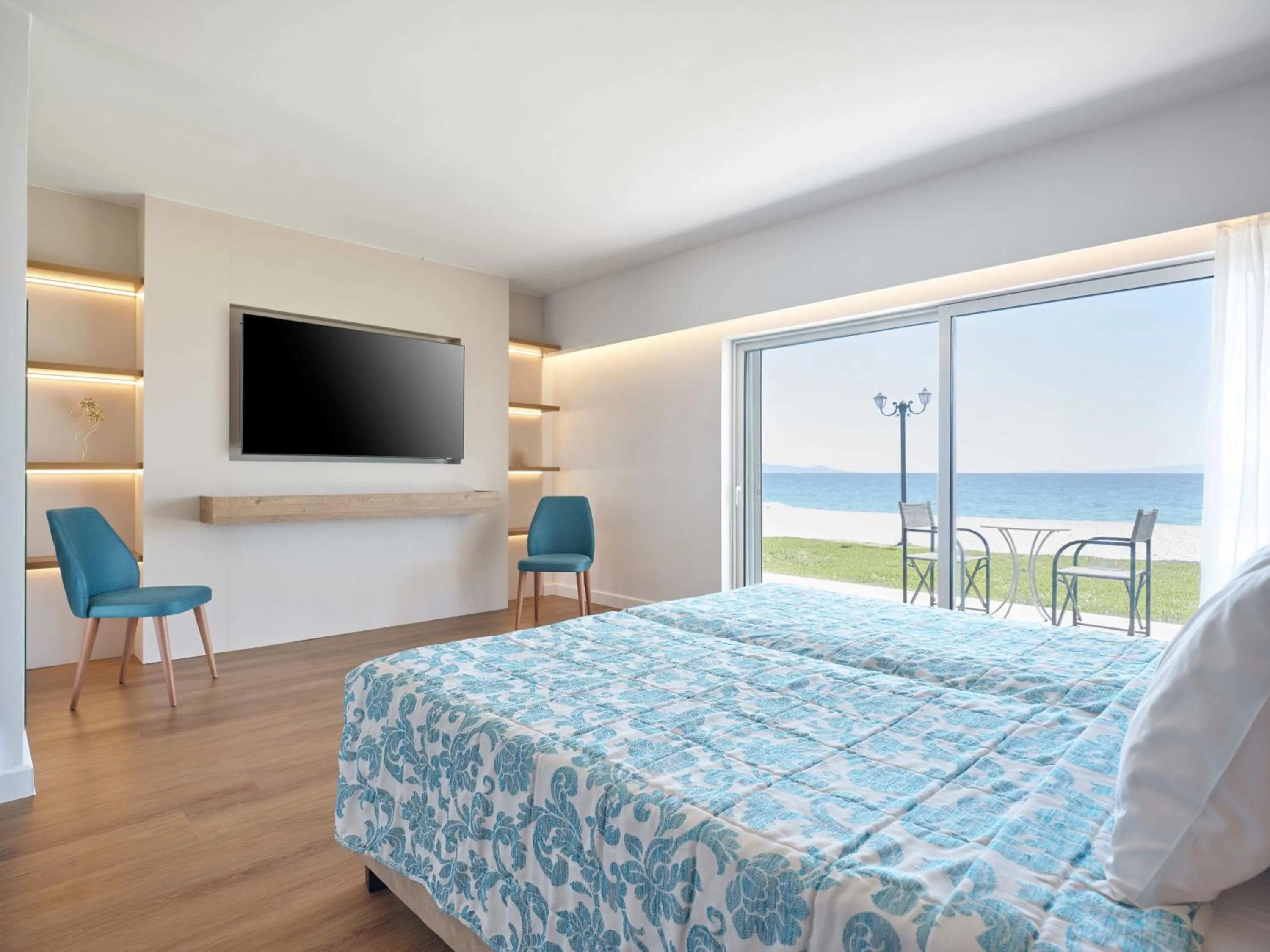 Bedroom, Bed in Kinetta Beach Resort and Spa