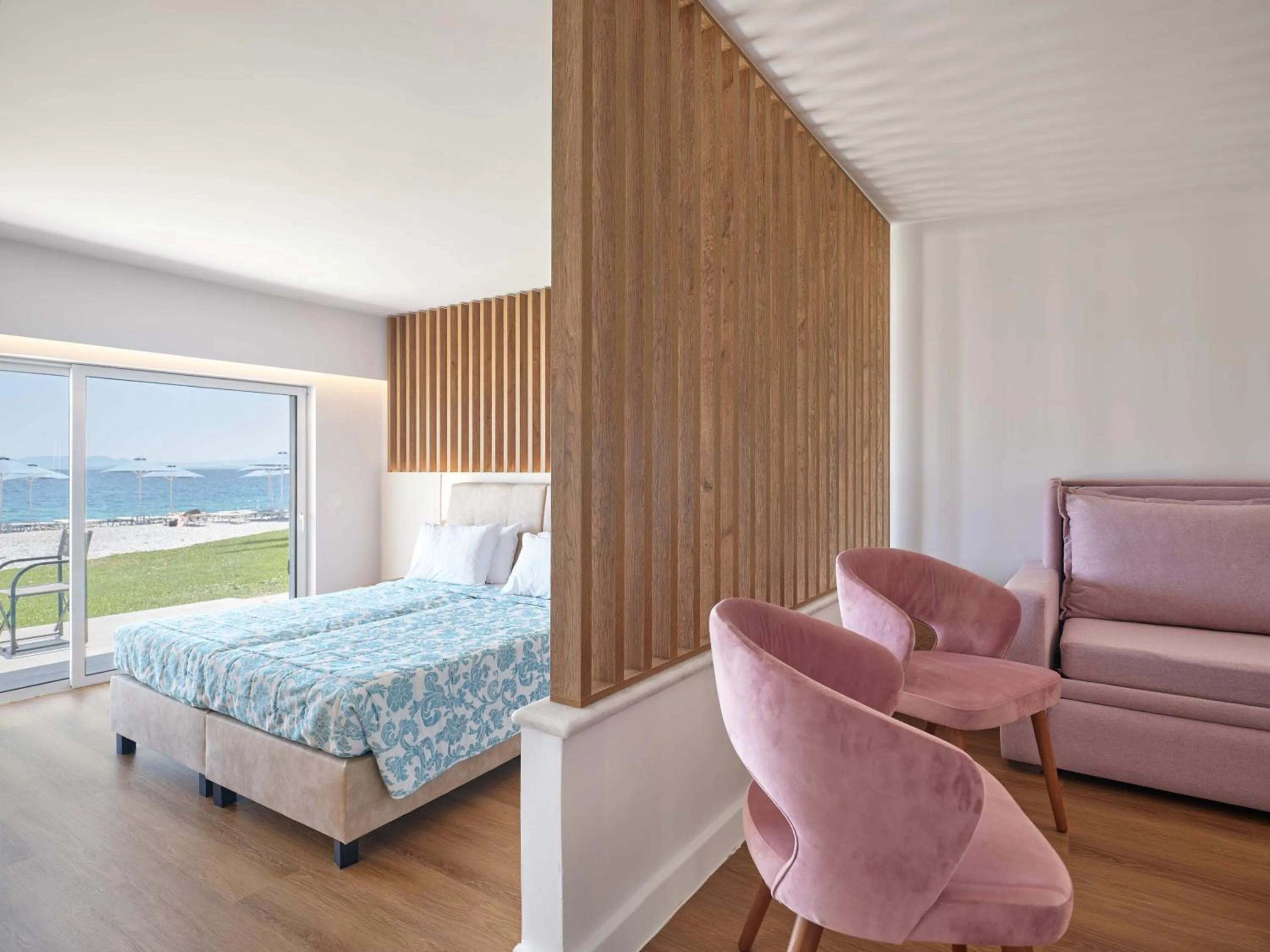 Photo of the whole room, Bed in Kinetta Beach Resort and Spa