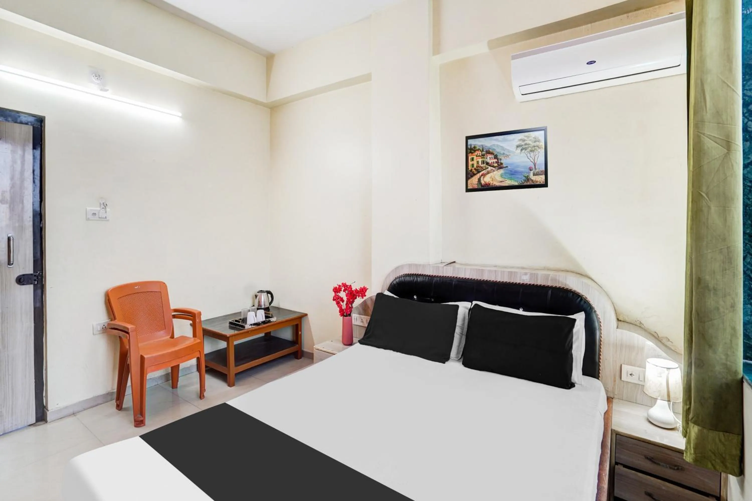 Bedroom, Bed in Super Hotel O Darbhanga Near Khanka Chowk