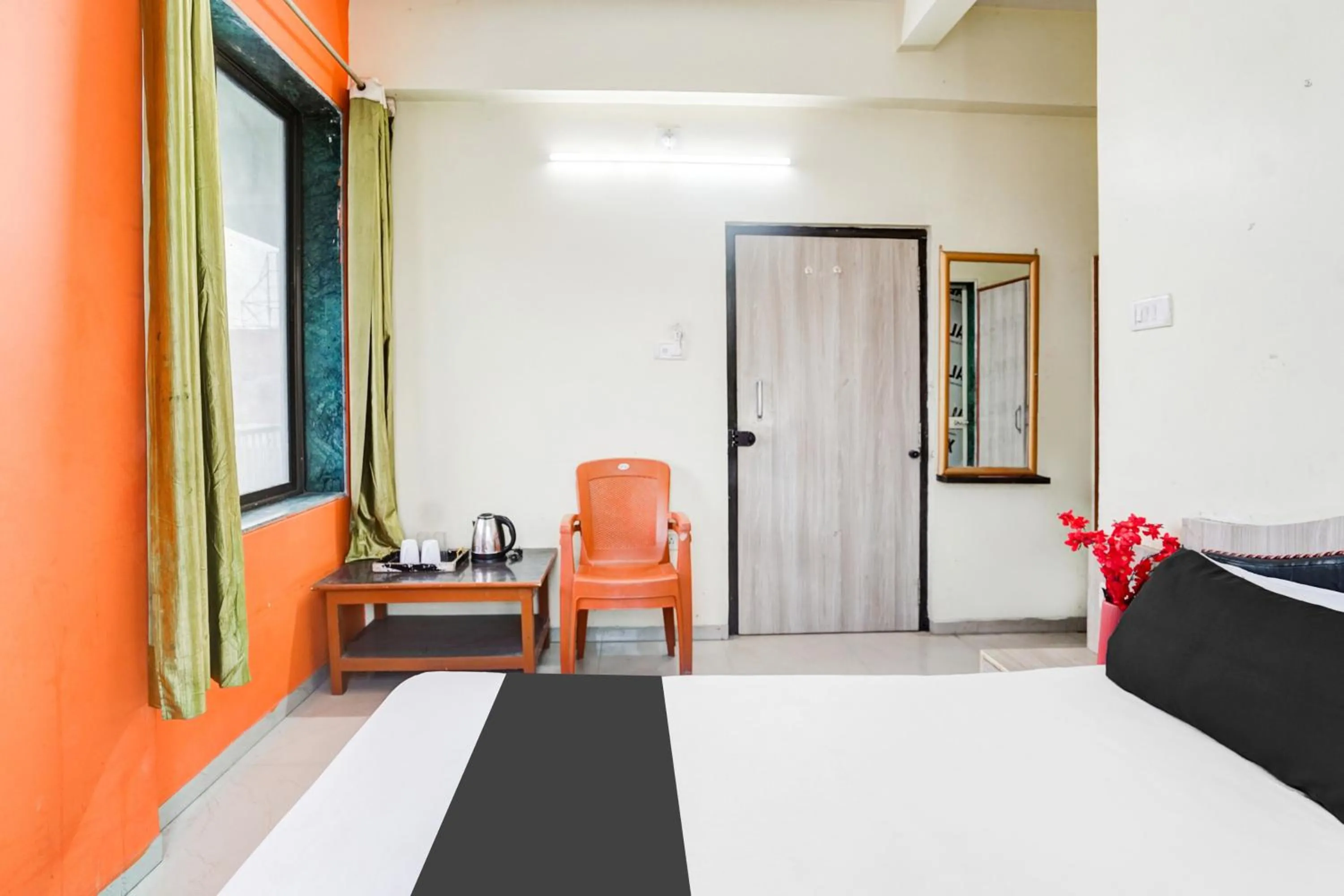 Bedroom, Bed in Super Hotel O Darbhanga Near Khanka Chowk