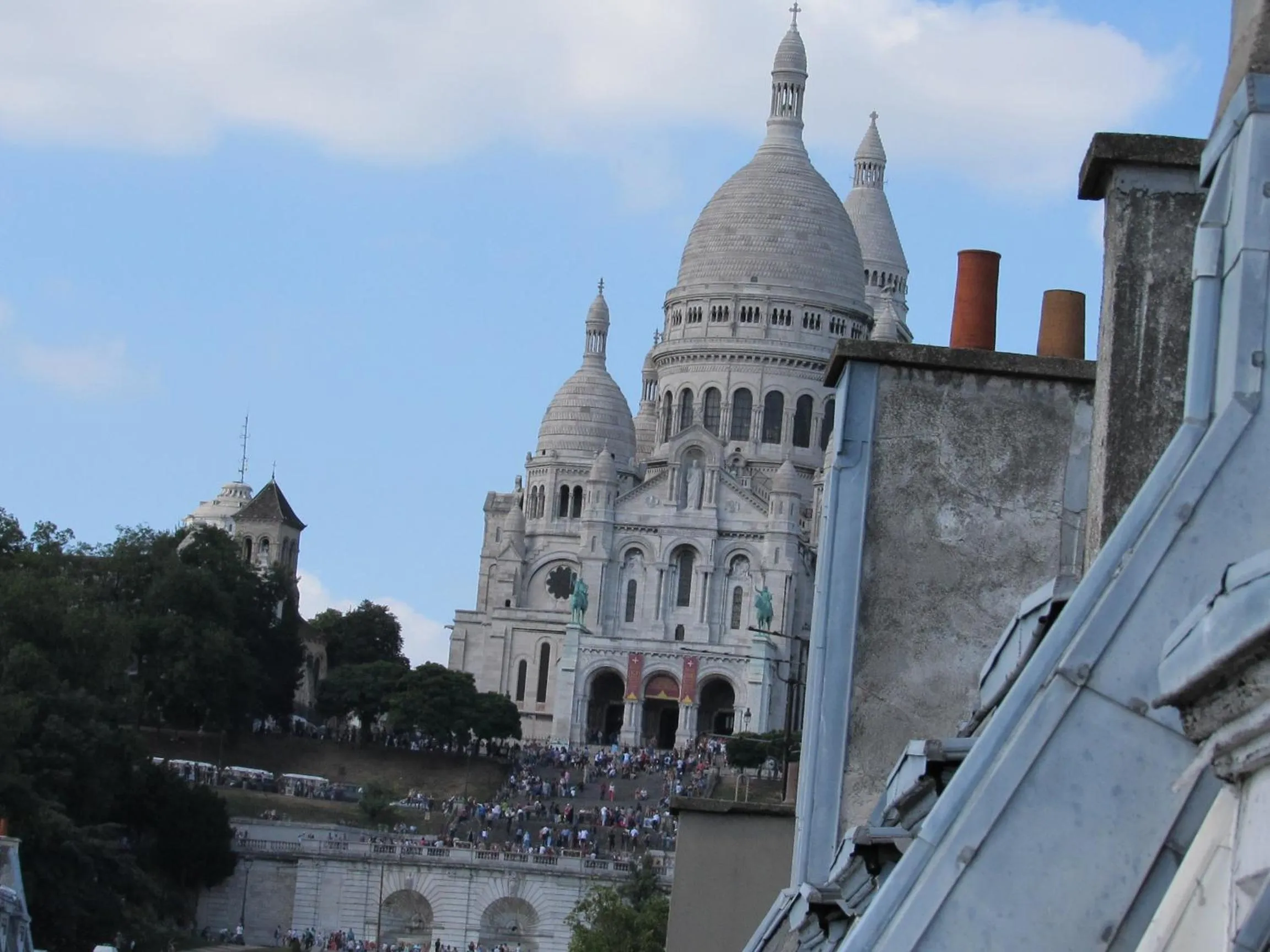 Landmark view in Hôtel du Square d'Anvers