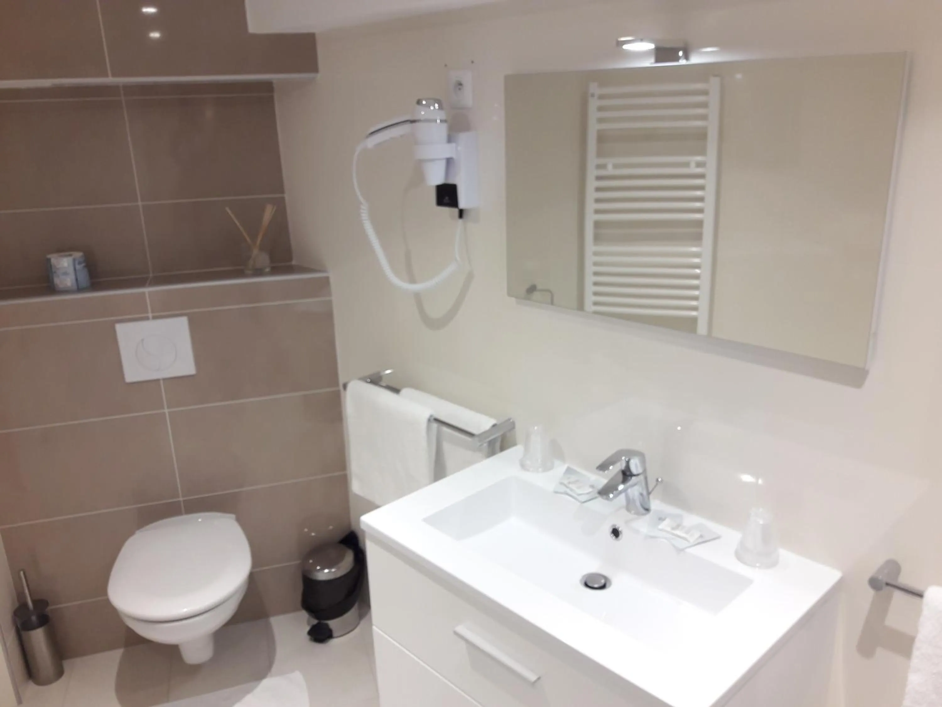 Toilet in Hôtel Mazagran