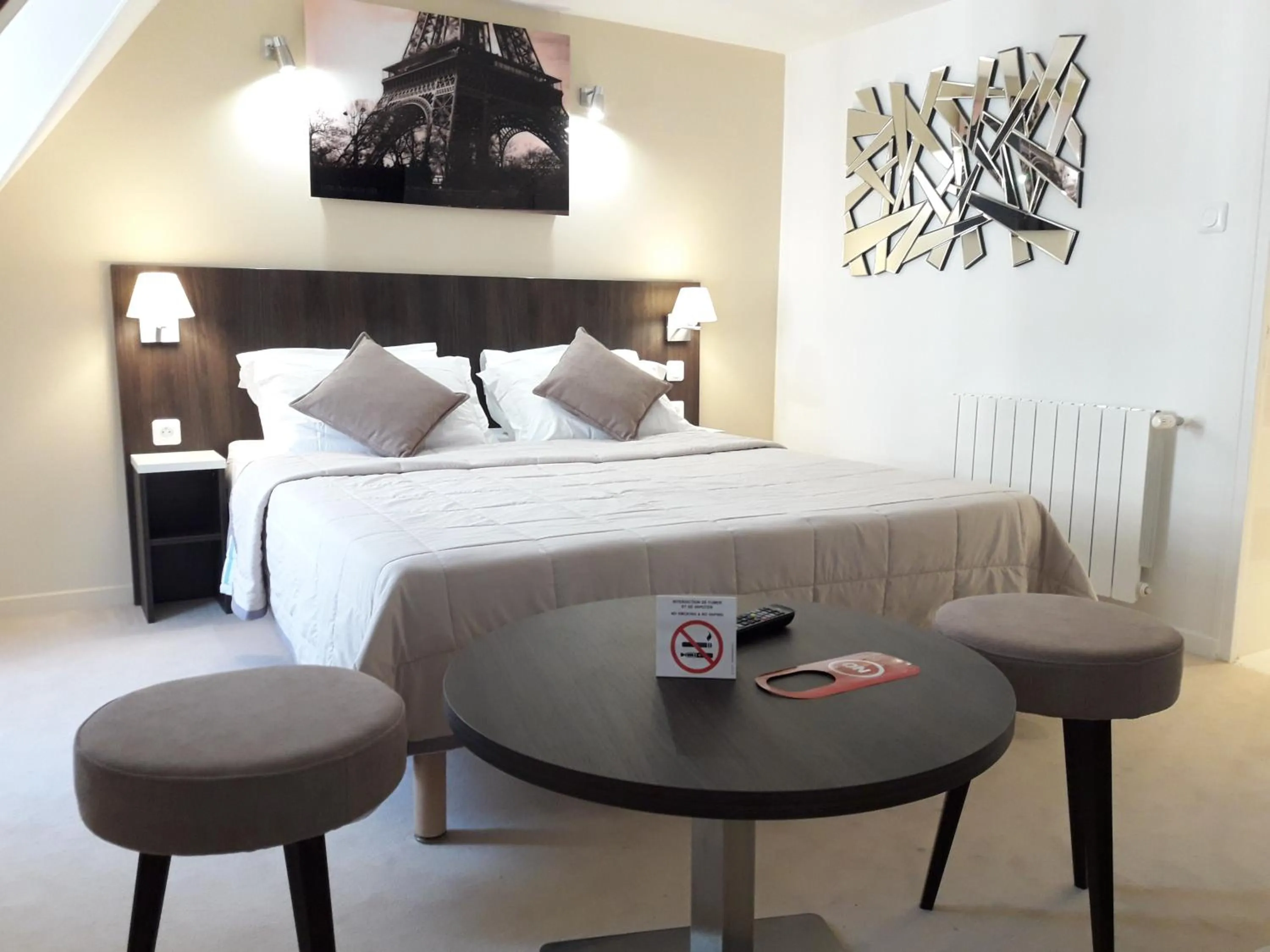 Bed in Hôtel Mazagran