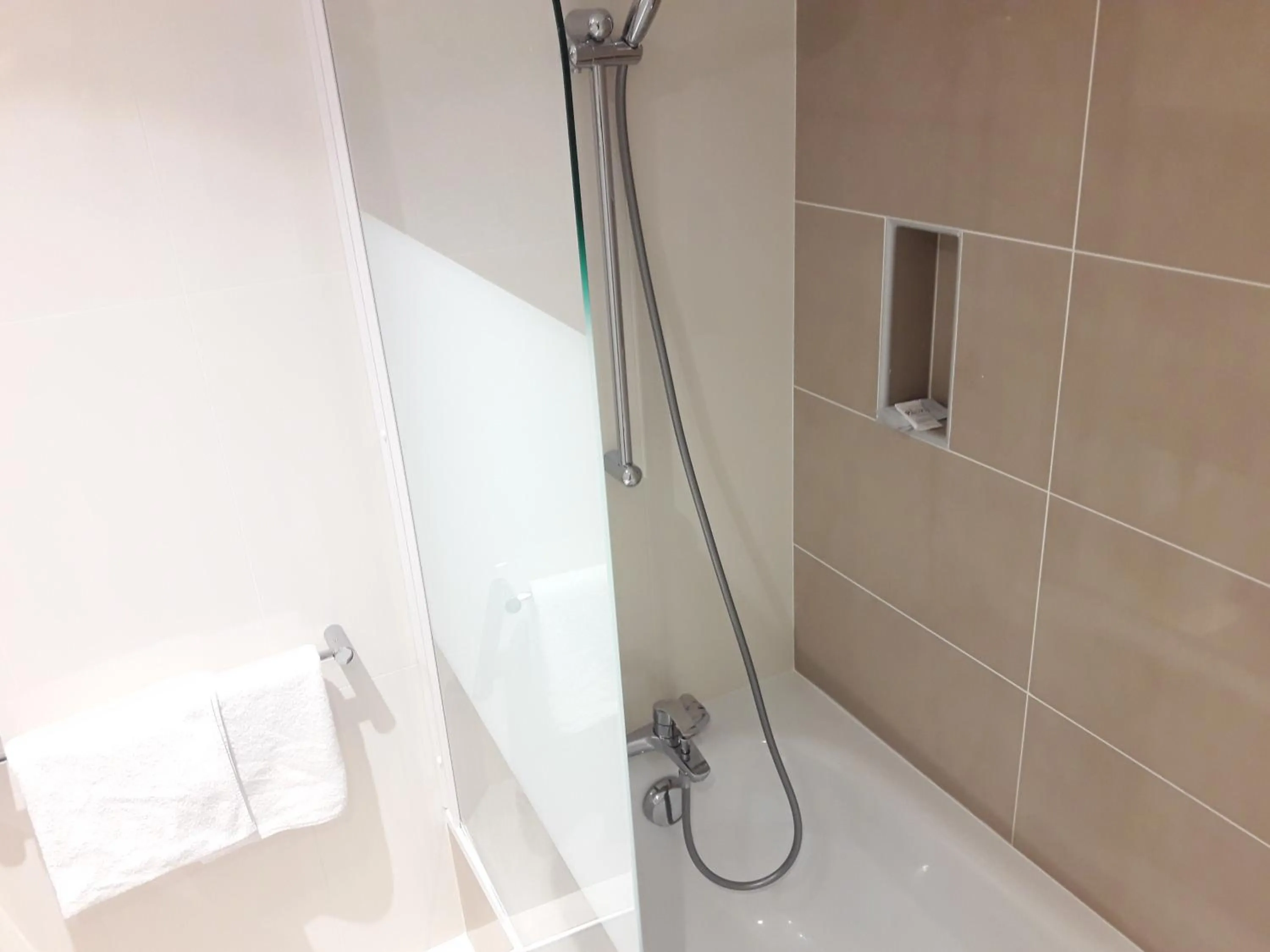 Bathroom in Hôtel Mazagran