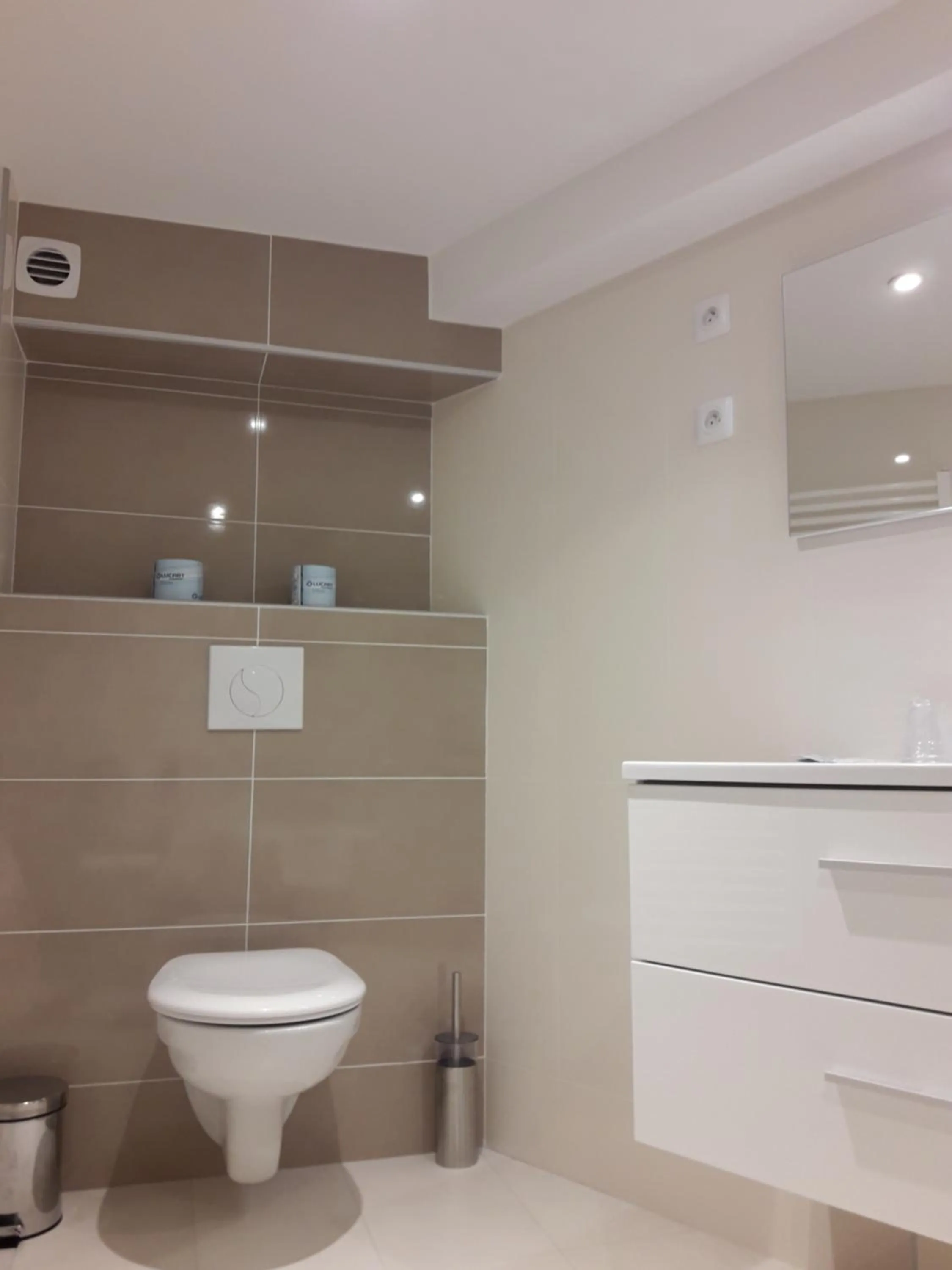 Toilet in Hôtel Mazagran