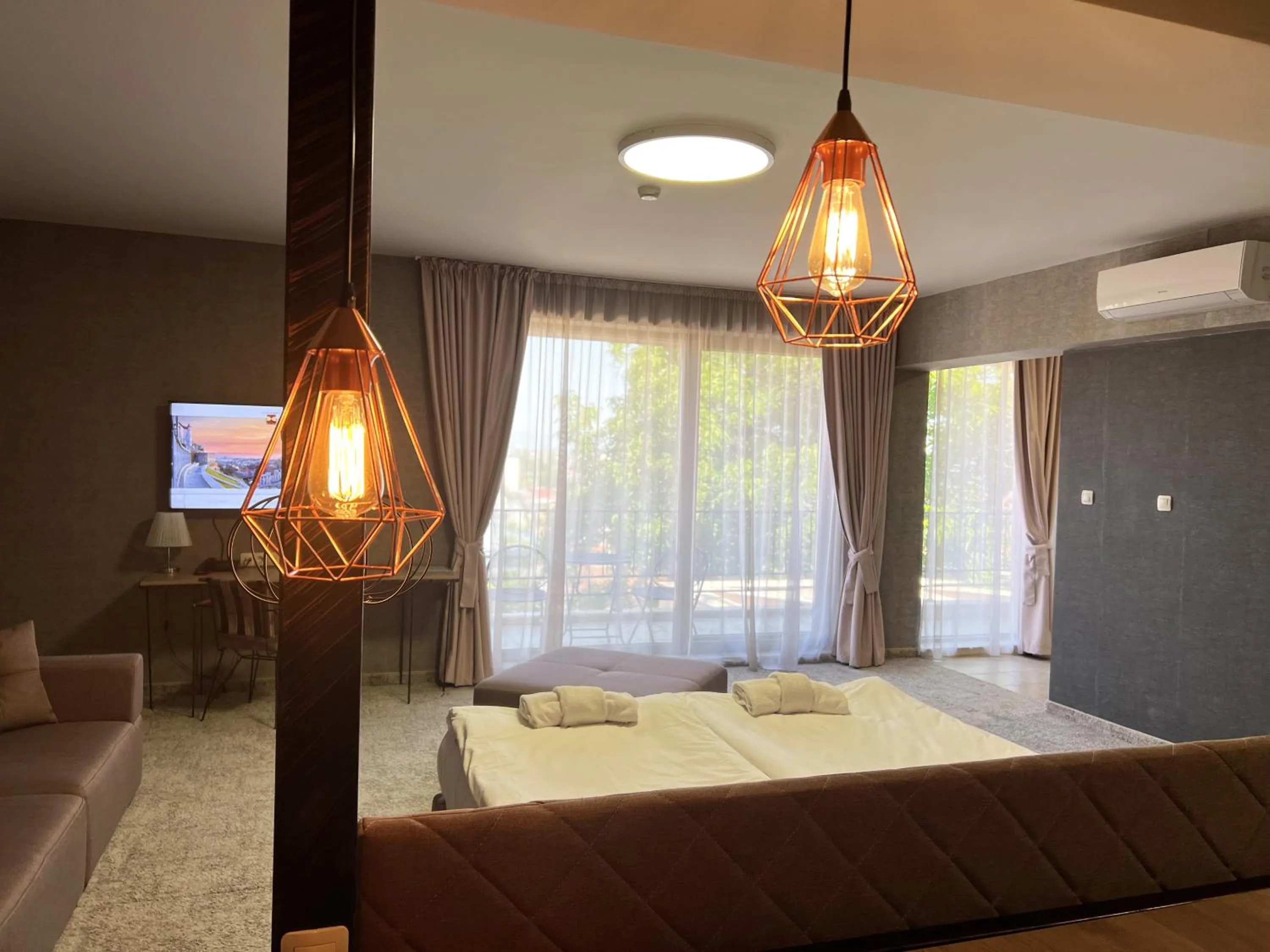 City view, Bed in Clepsydra Residence