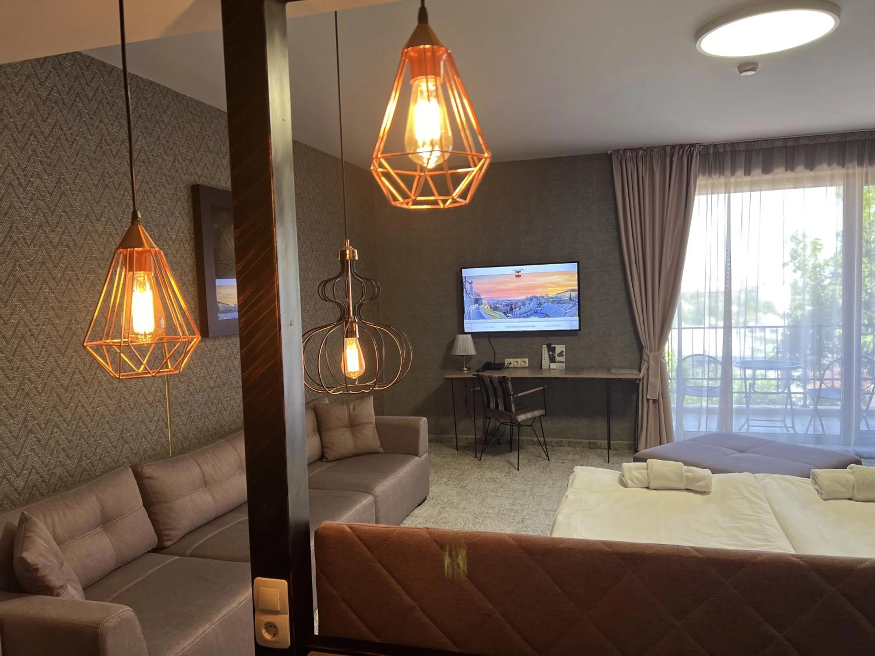 City view, Bed in Clepsydra Residence