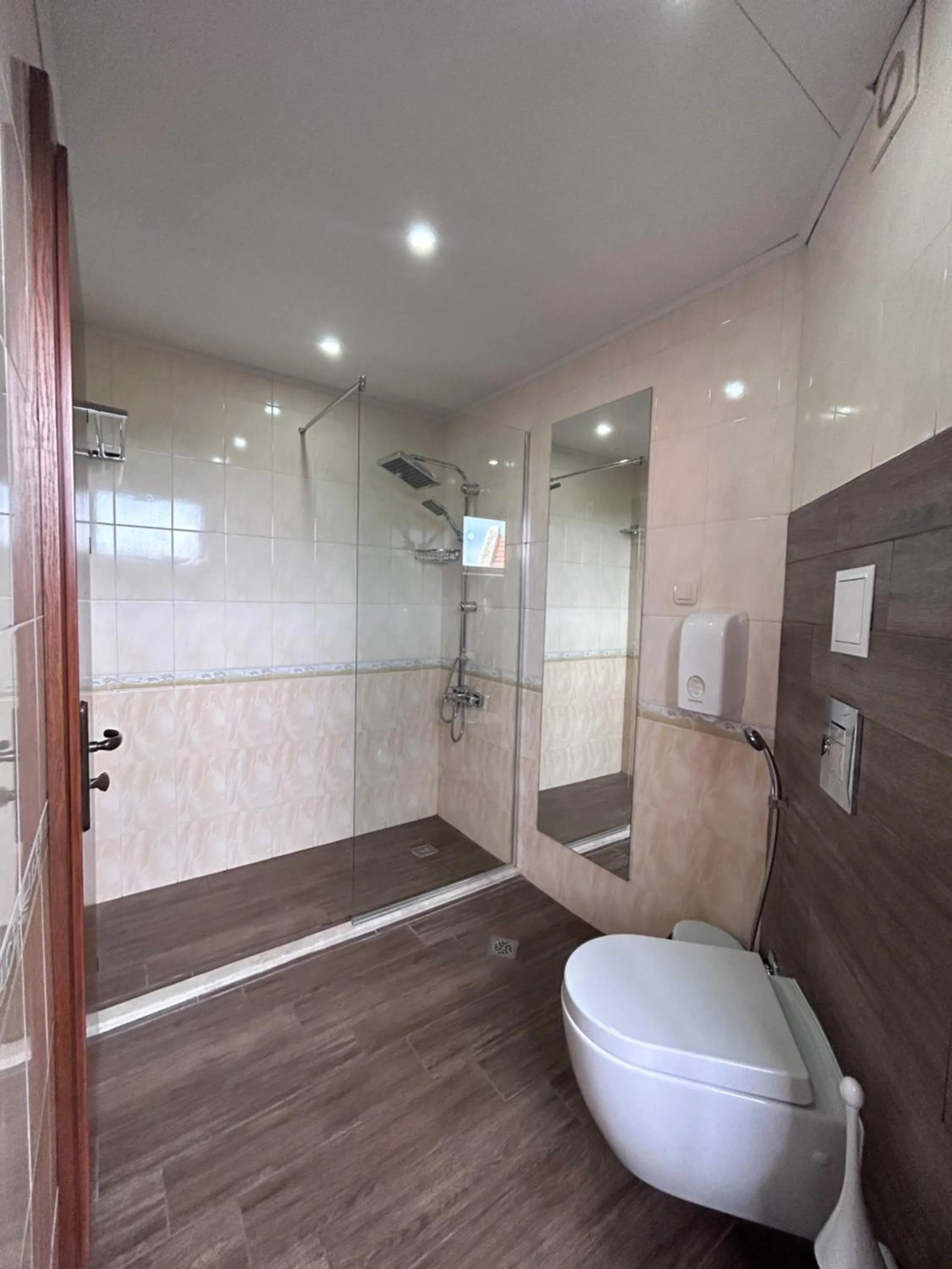 Shower in Clepsydra Residence