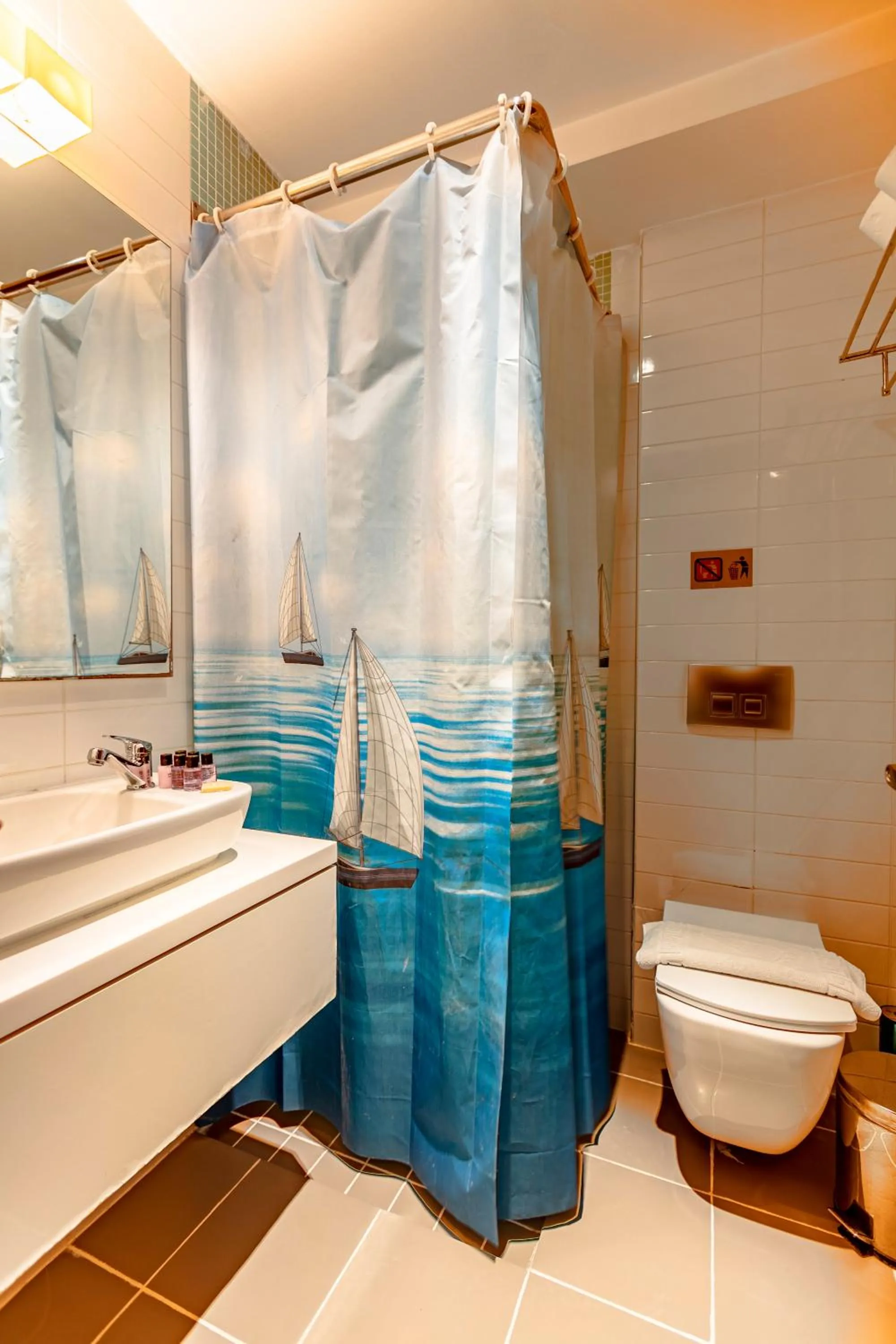 Bathroom in Stanpoli Hostel