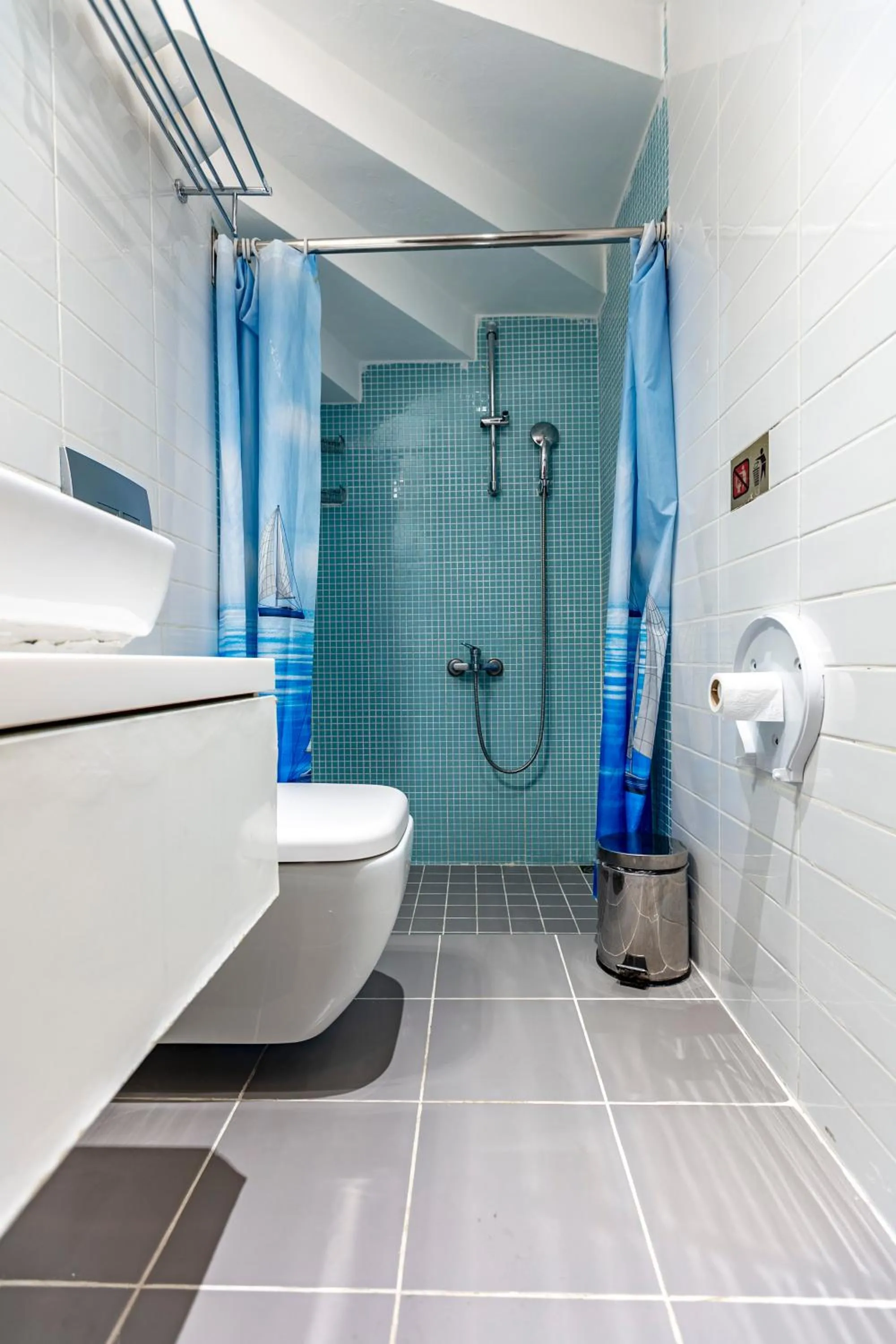 Bathroom in Stanpoli Hostel