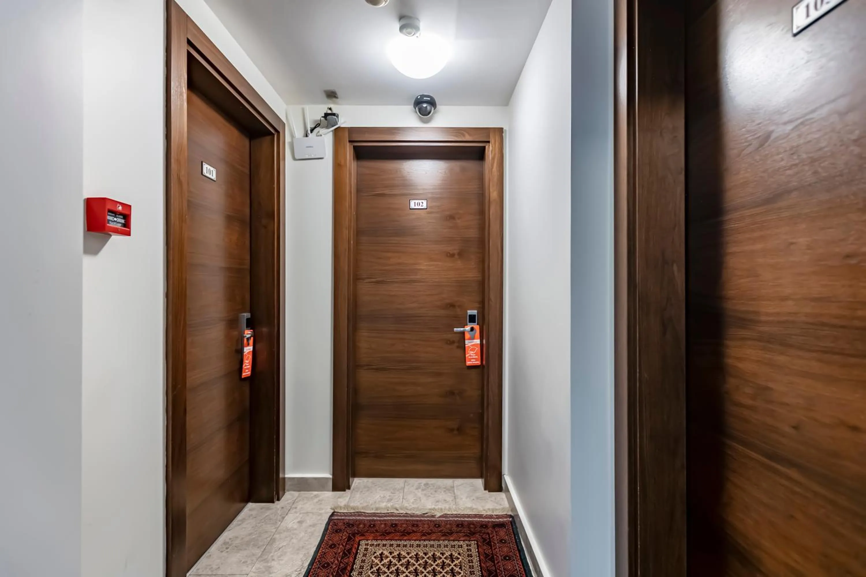 Property building in Stanpoli Hostel