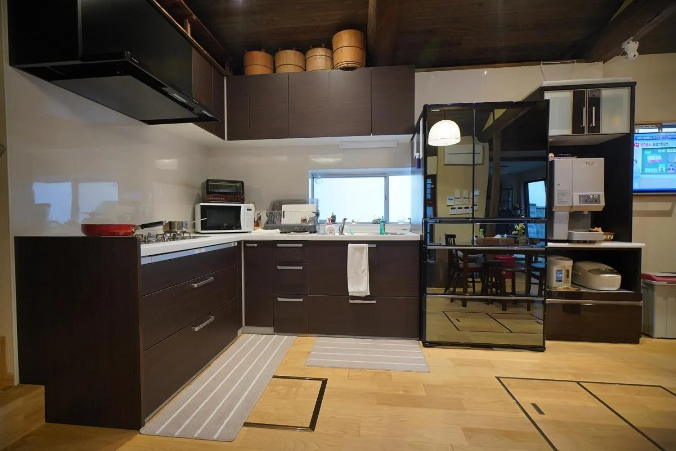 Communal kitchen in Uji Tea Inn