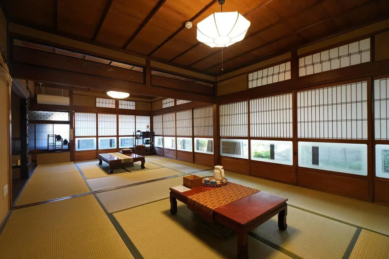 Photo of the whole room in Uji Tea Inn Photo of the whole room in Uji Tea Inn