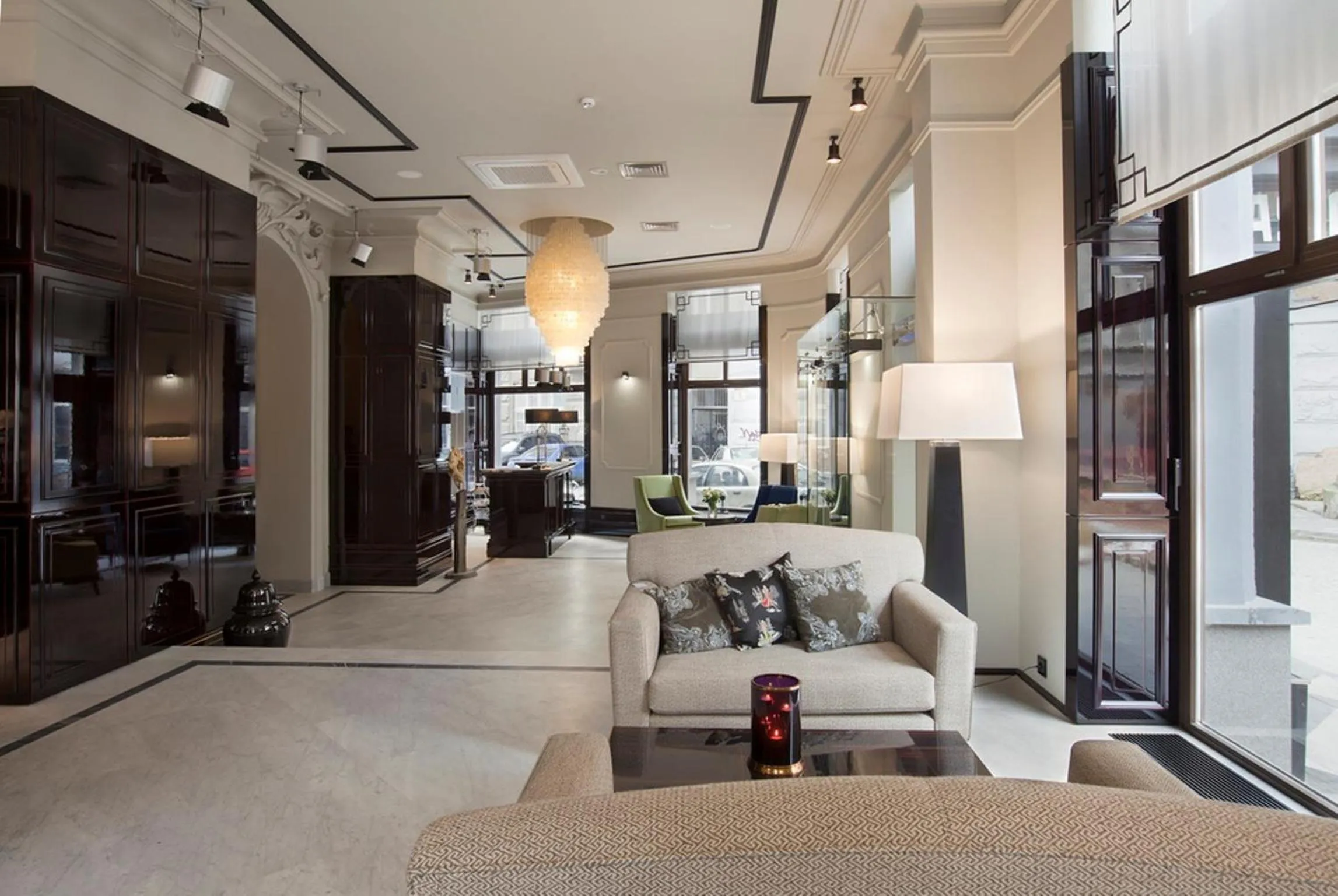 Business facilities in Astoria Hotel