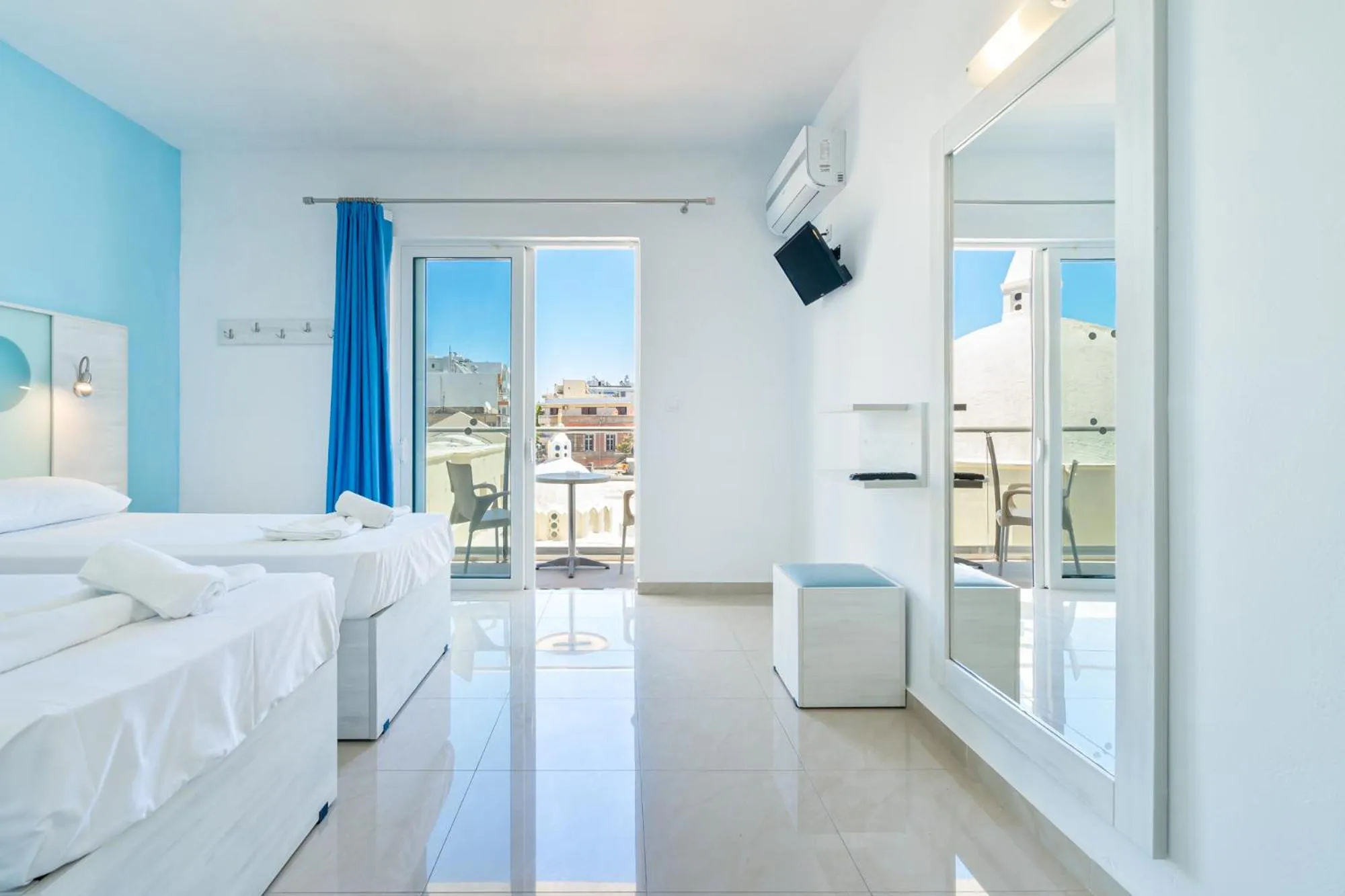 Photo of the whole room, Bed in Santa Maria City Hotel