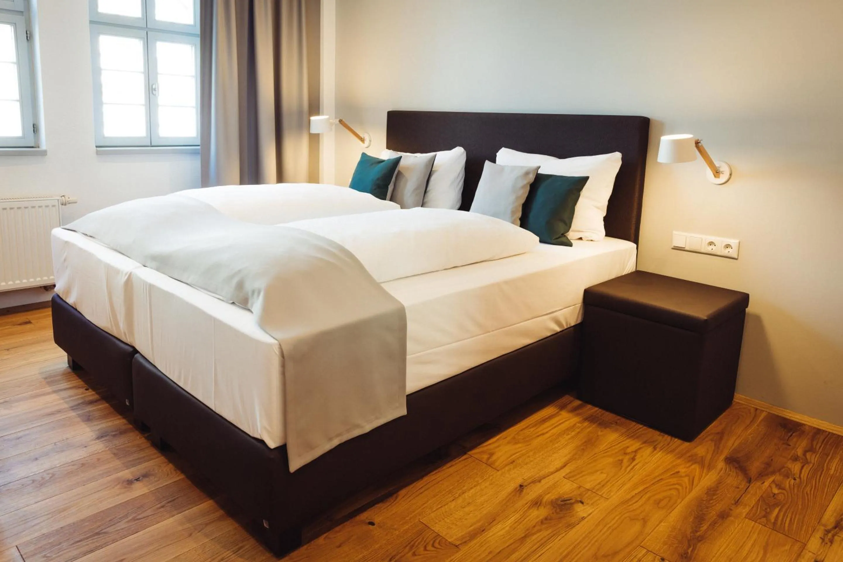 Bedroom, Bed in Hotel Zum Schwan Wanfried