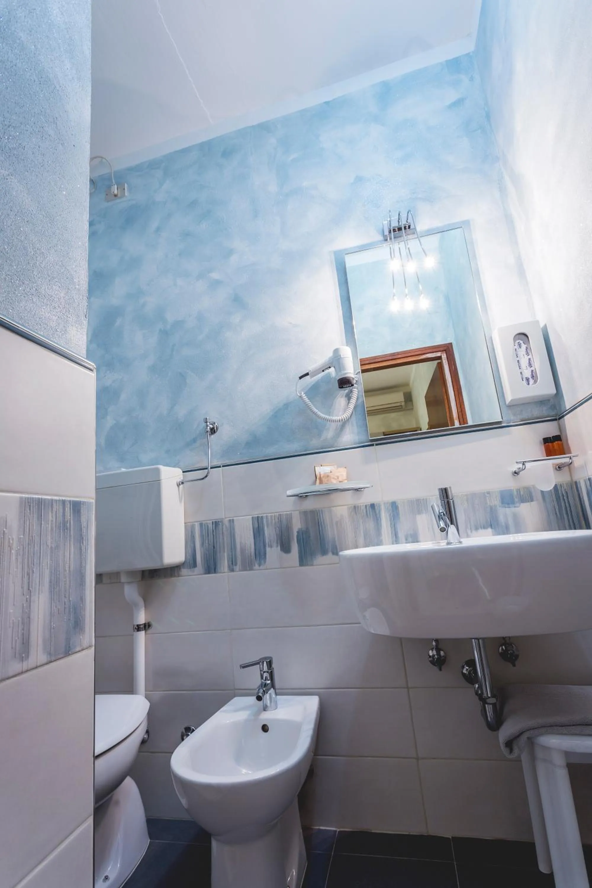 Bathroom in Hotel Deborah