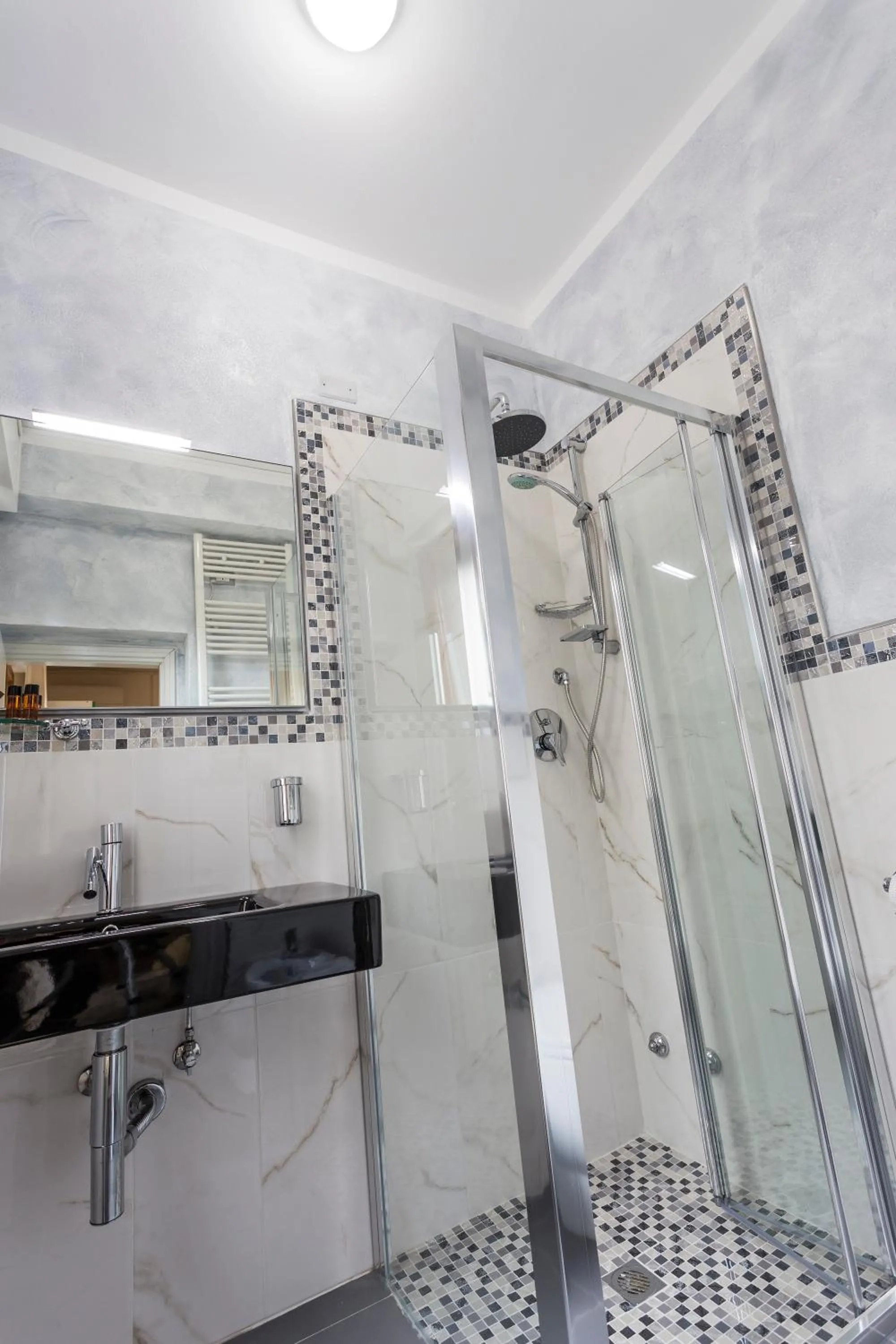 Bathroom in Hotel Deborah