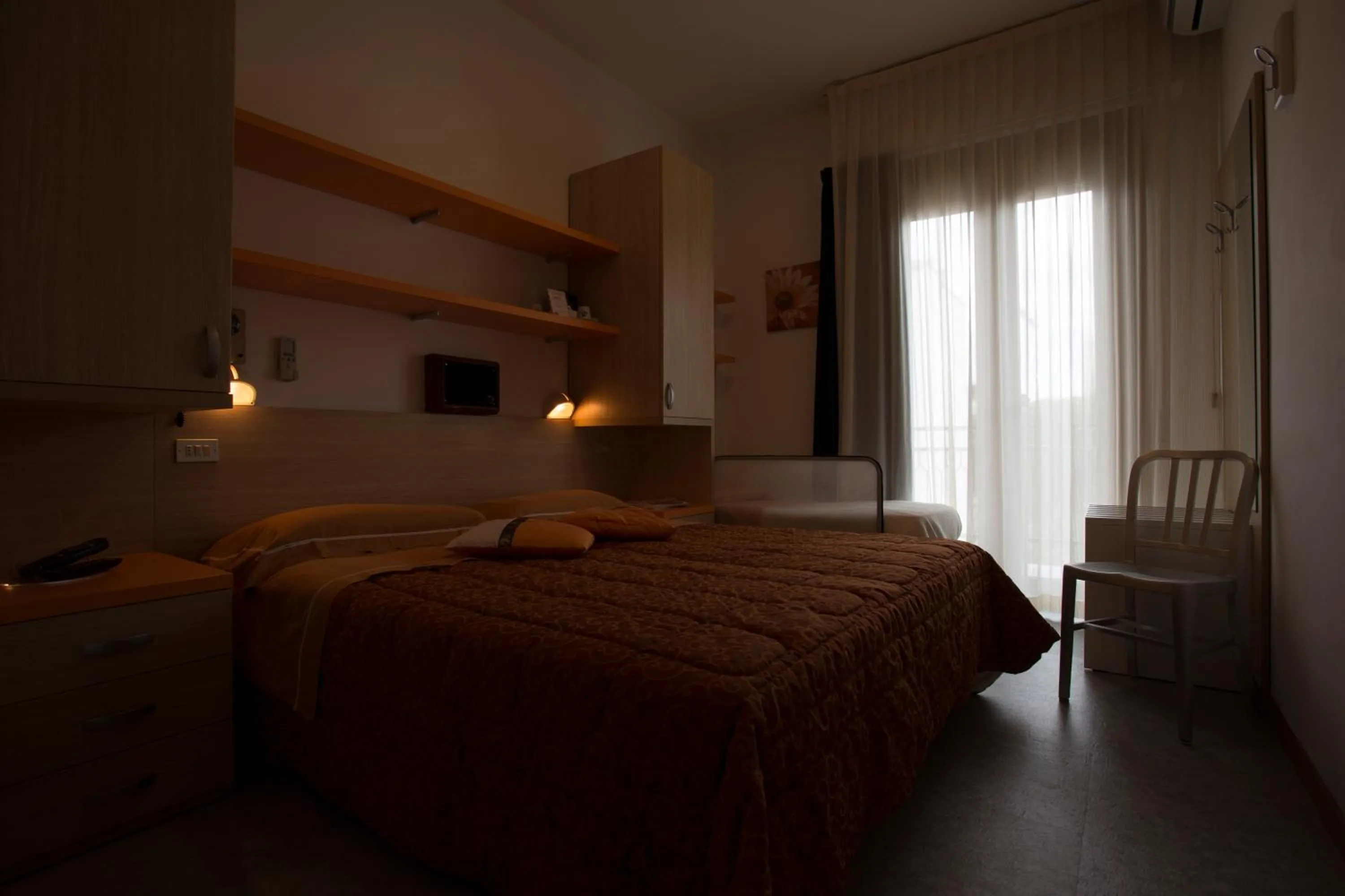 Day, Bed in Hotel Deborah