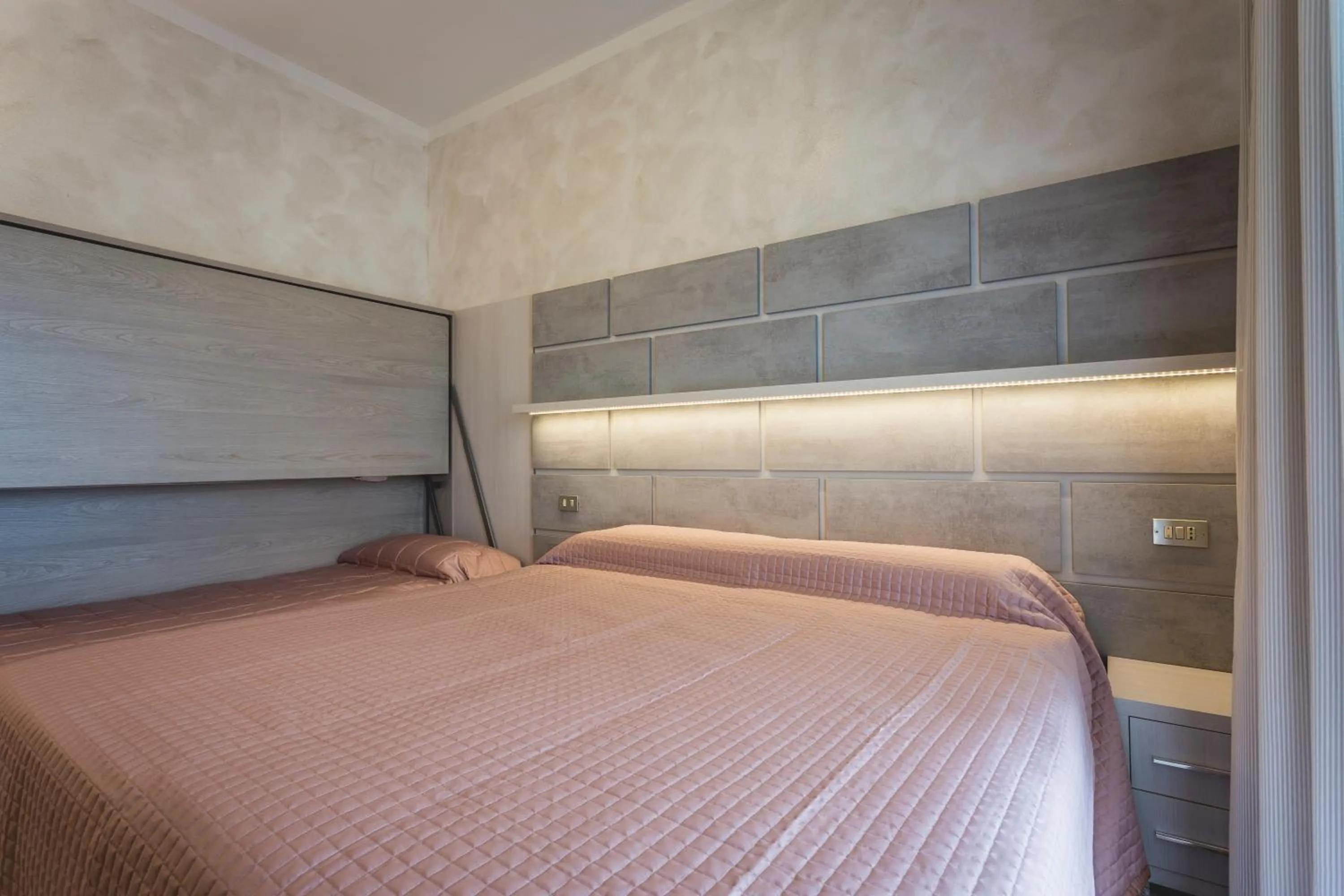 Photo of the whole room, Bed in Hotel Deborah