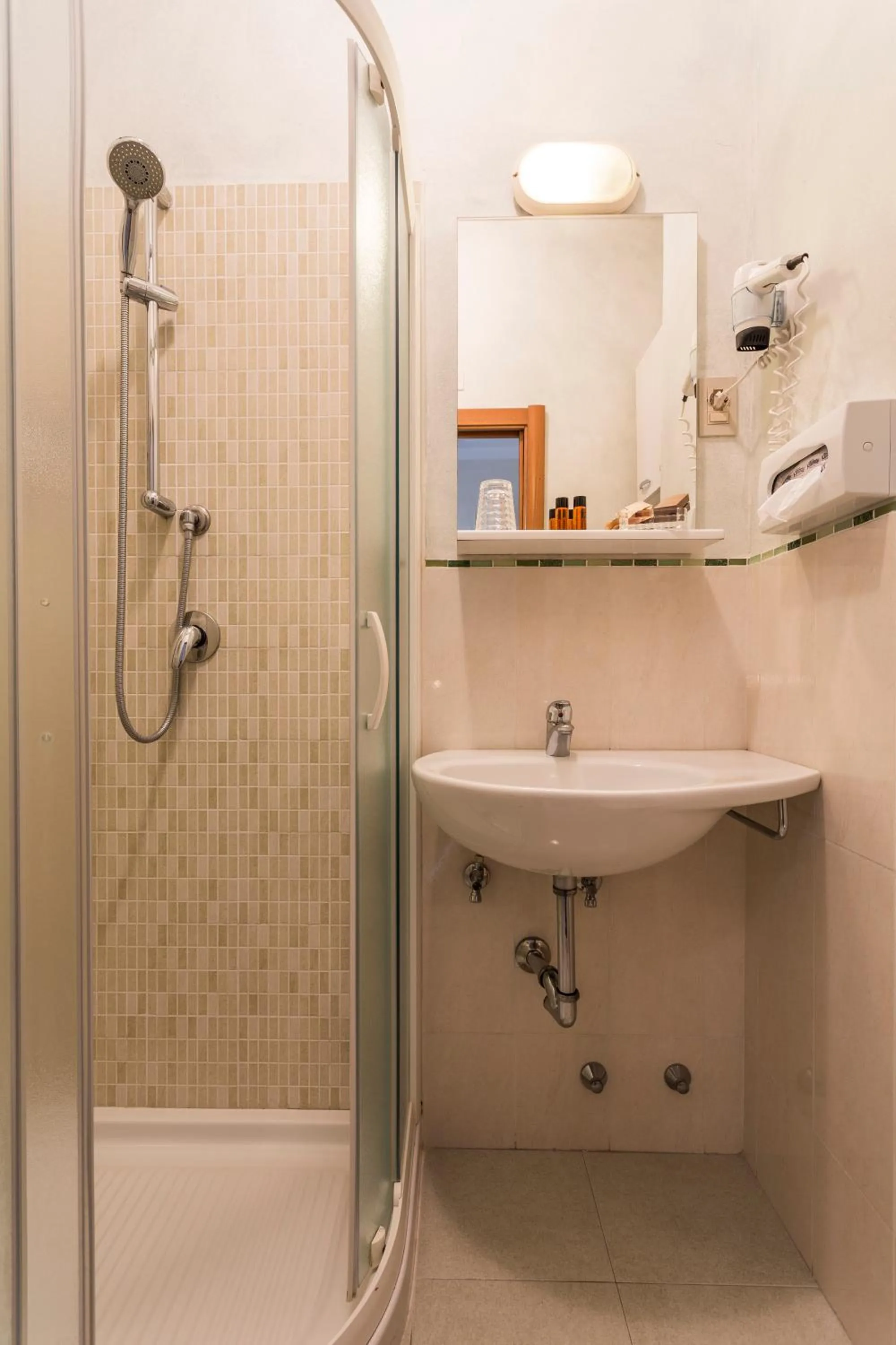 Bathroom in Hotel Deborah