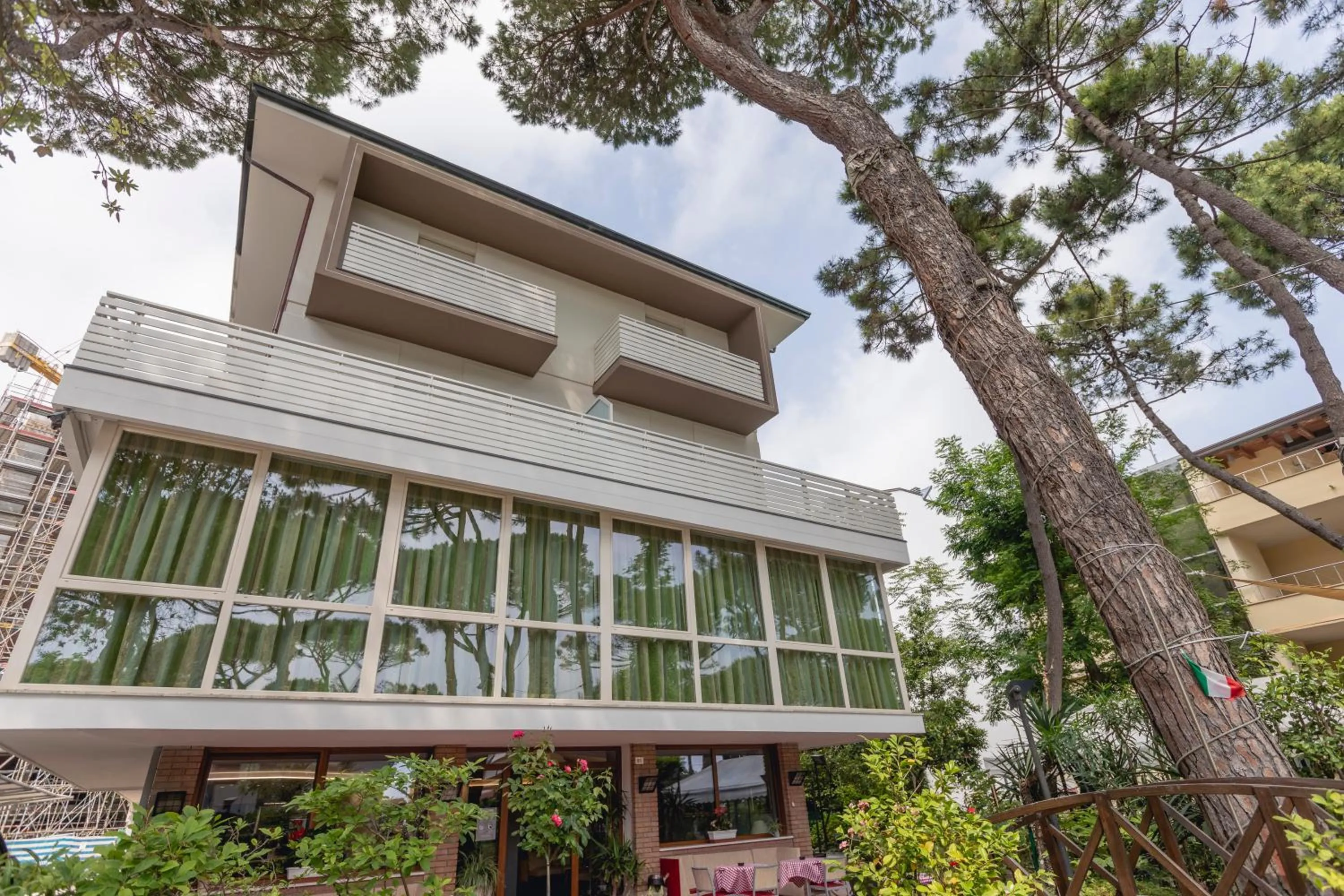 Property building in Hotel Deborah