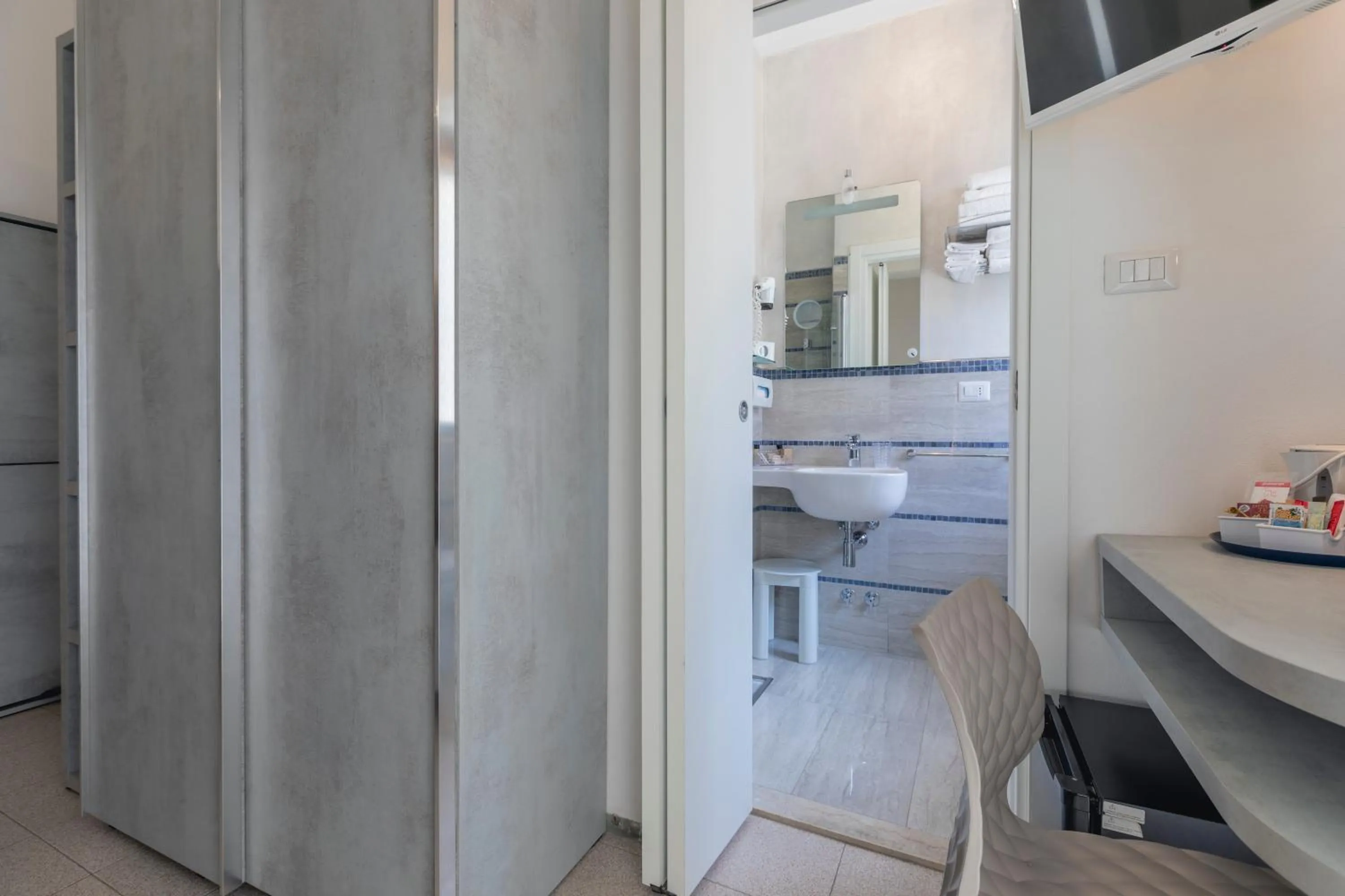 Bathroom in Hotel Deborah