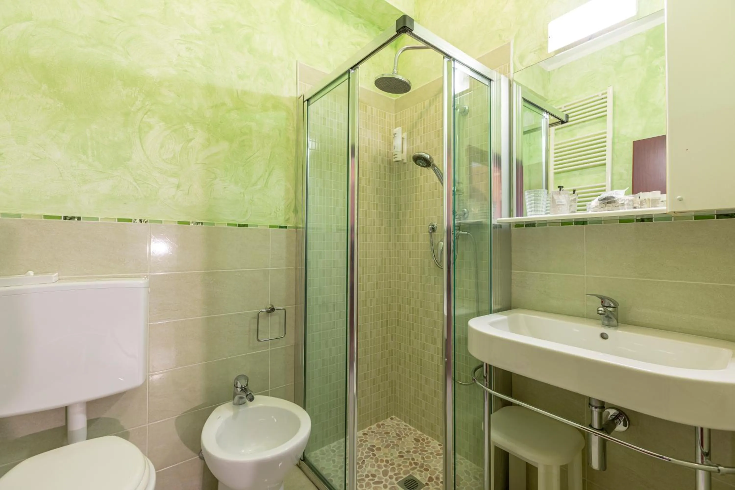 Bathroom in Hotel Deborah