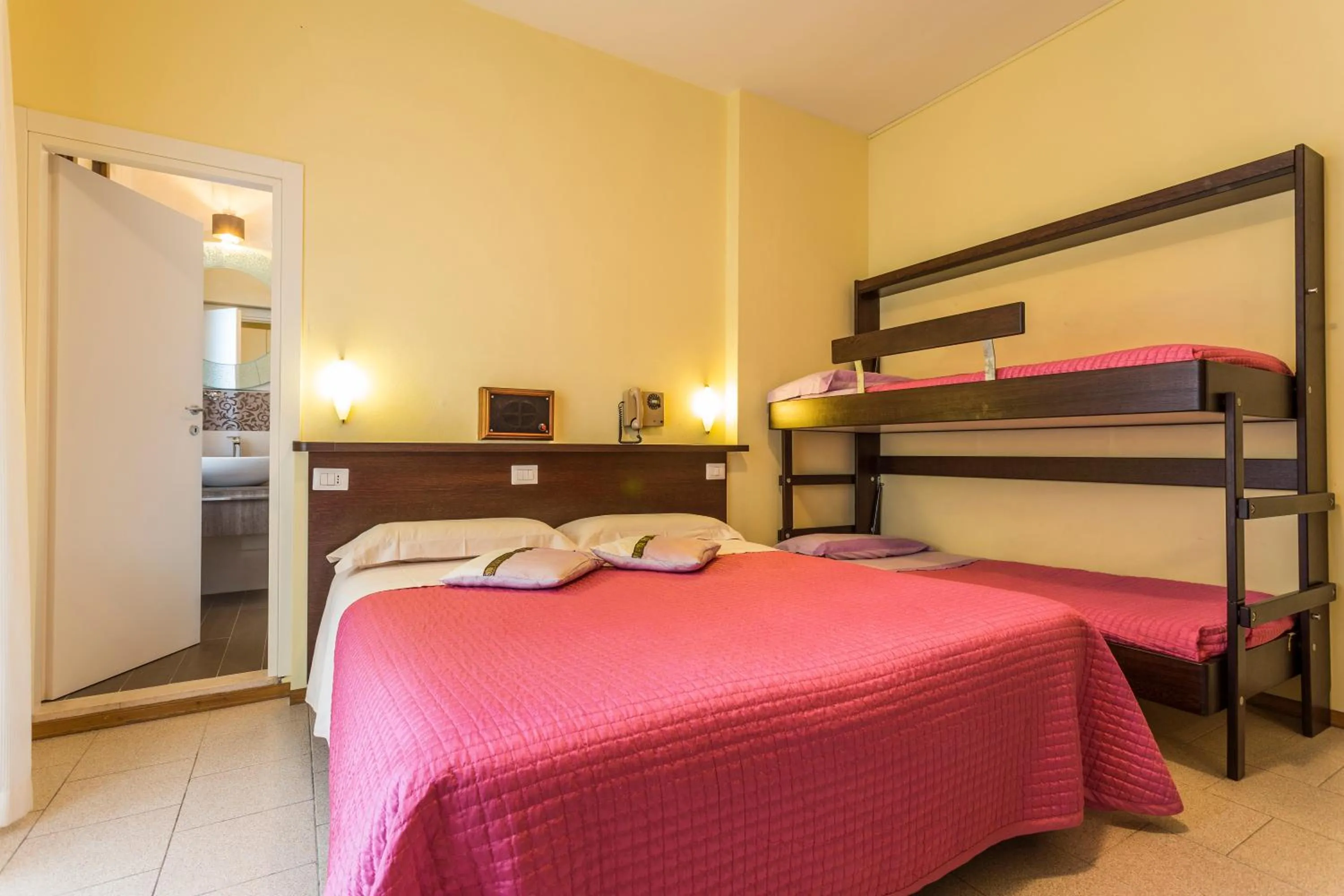 Photo of the whole room, Bed in Hotel Deborah