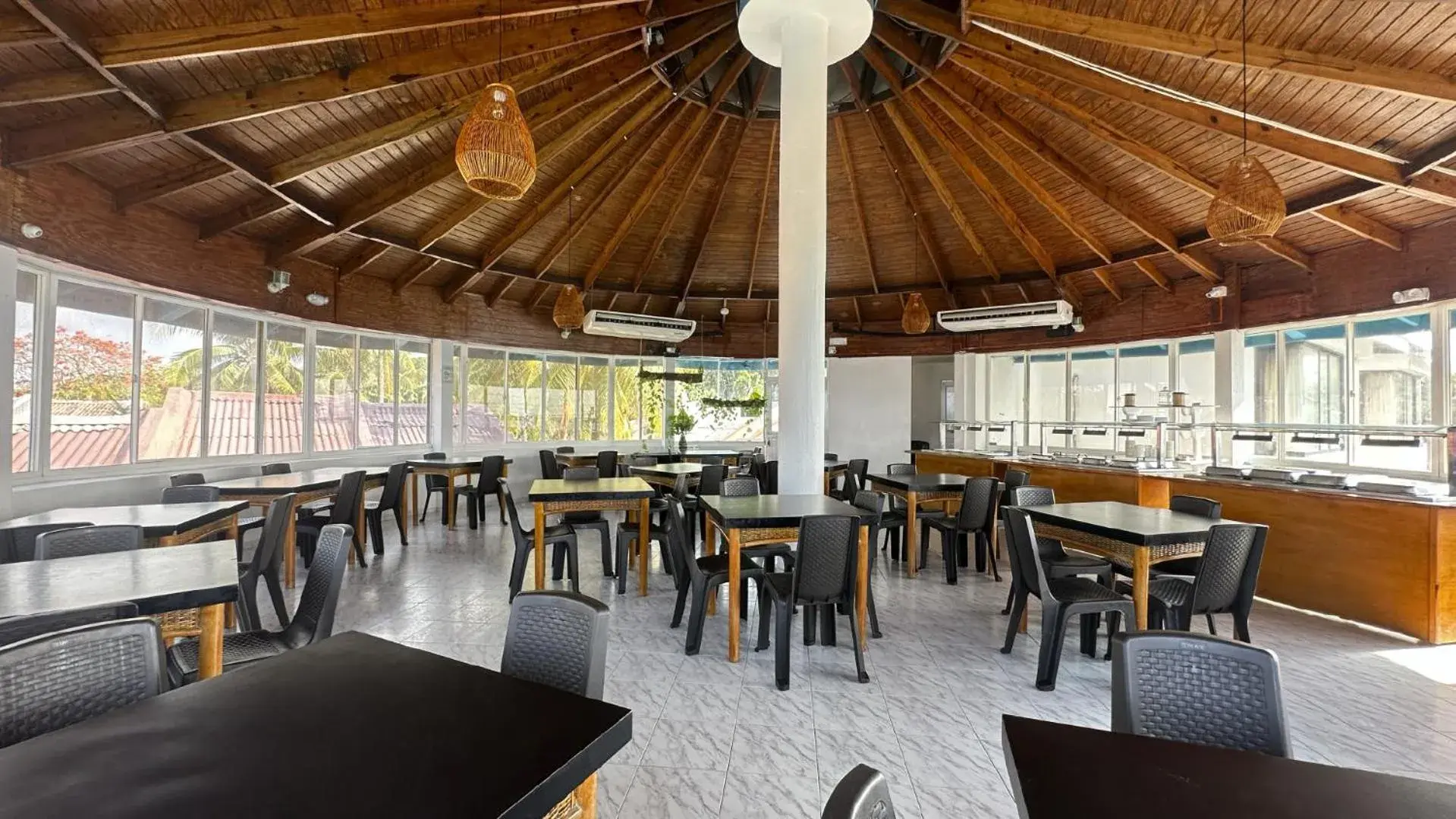 Restaurant/places to eat in Hotel Blue Reef by On vacation Restaurant/places to eat in Hotel Blue Reef by On vacation