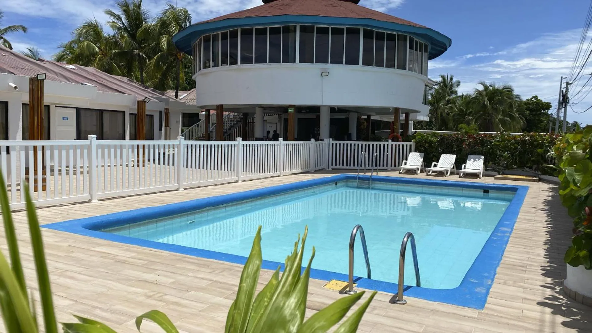 Pool view in Hotel Blue Reef by On vacation