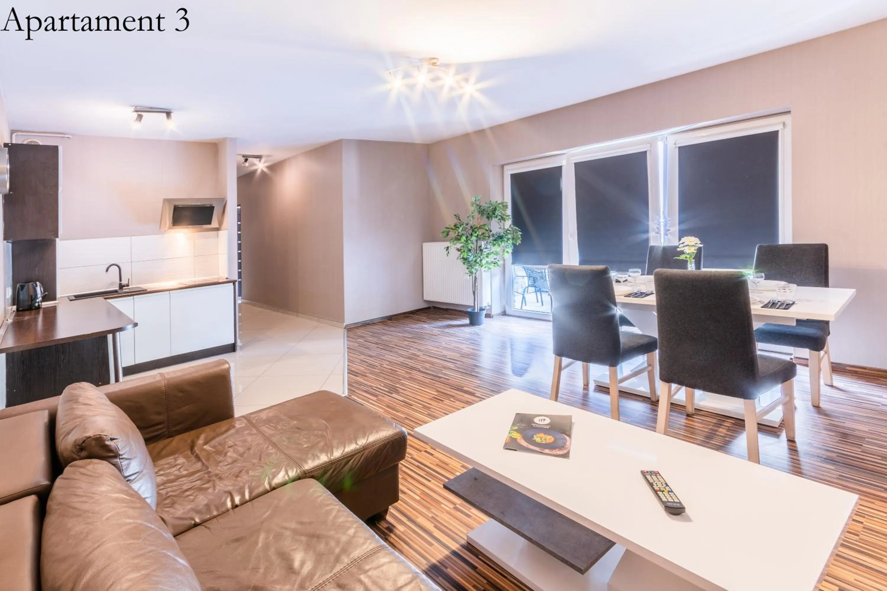 Kitchen or kitchenette in Apartamenty Katowice by Lantier - Swimming Pool Zone