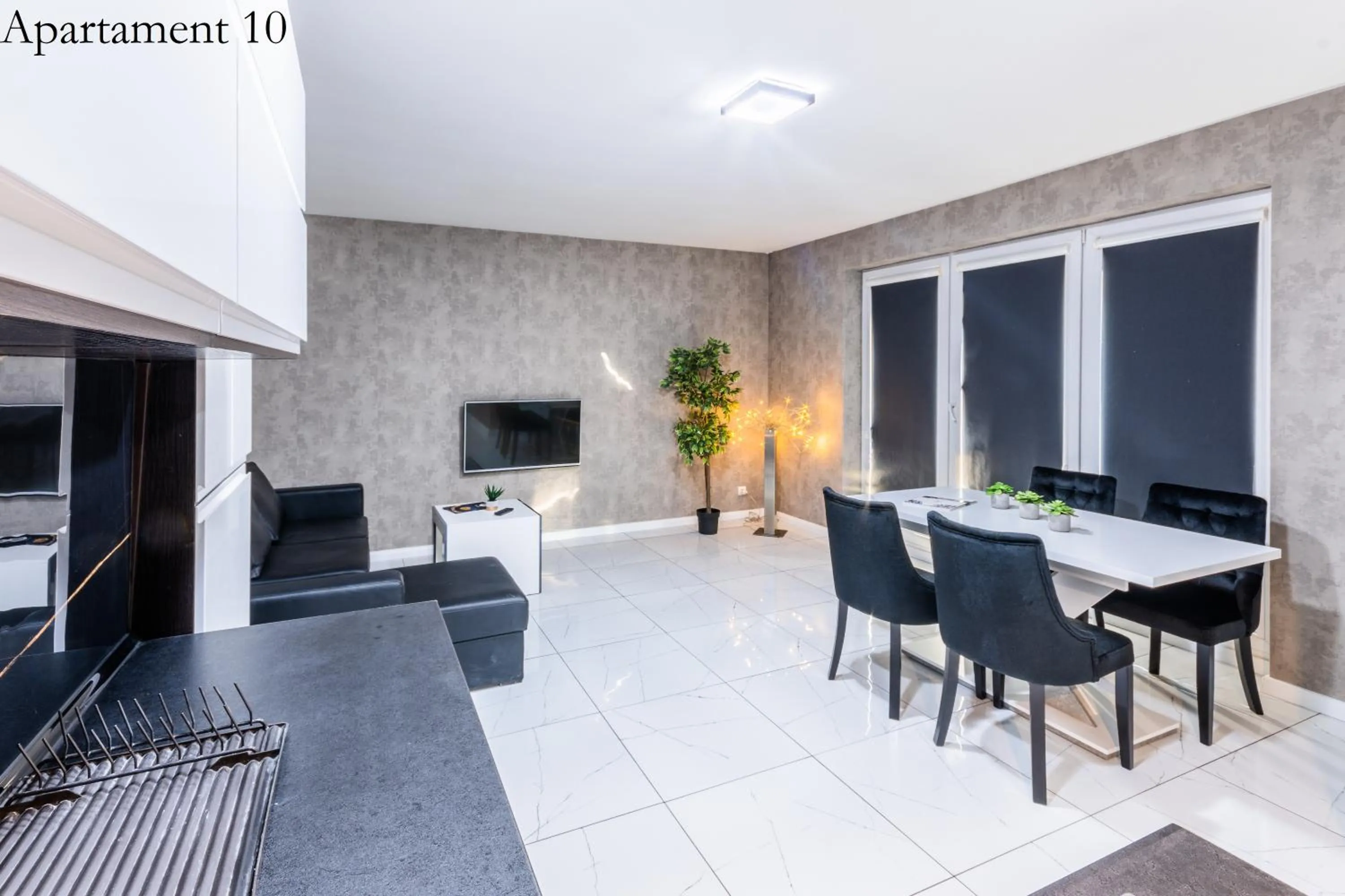 TV and multimedia in Apartamenty Katowice by Lantier - Swimming Pool Zone