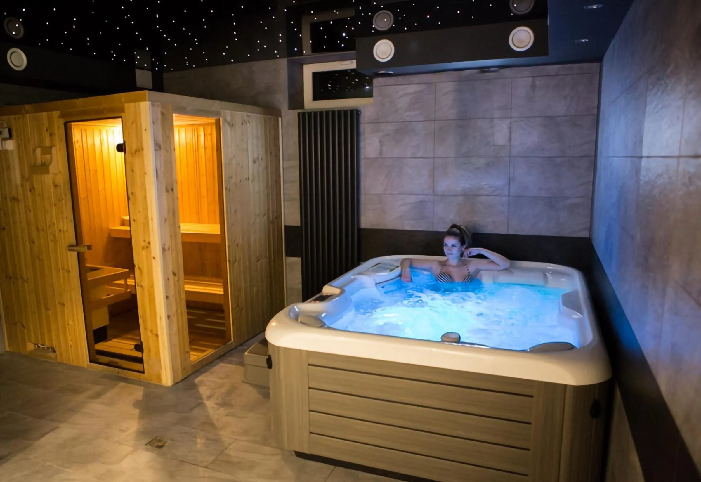 Sauna in Apartamenty Katowice by Lantier - Swimming Pool Zone