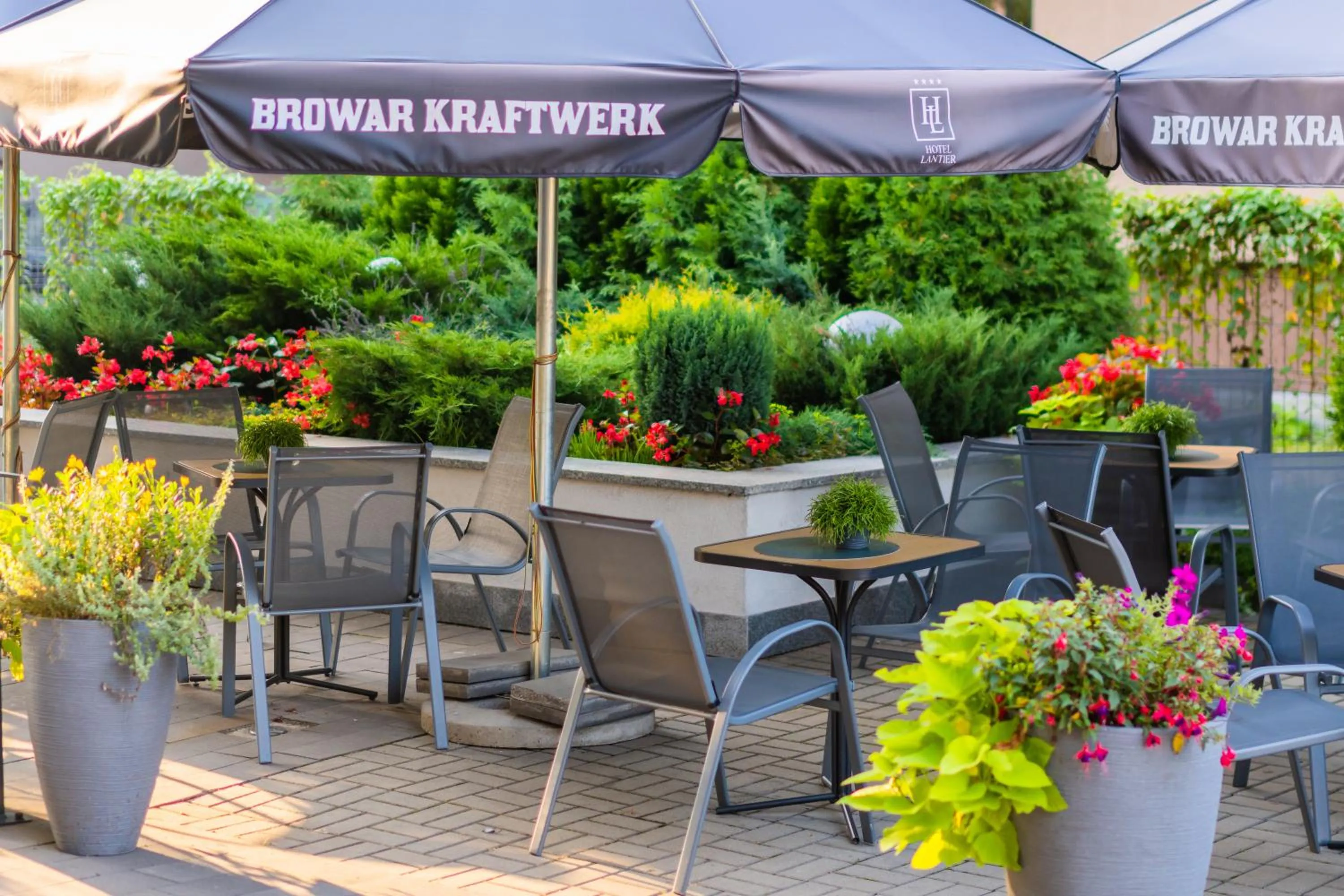 Garden in Apartamenty Katowice by Lantier - Swimming Pool Zone