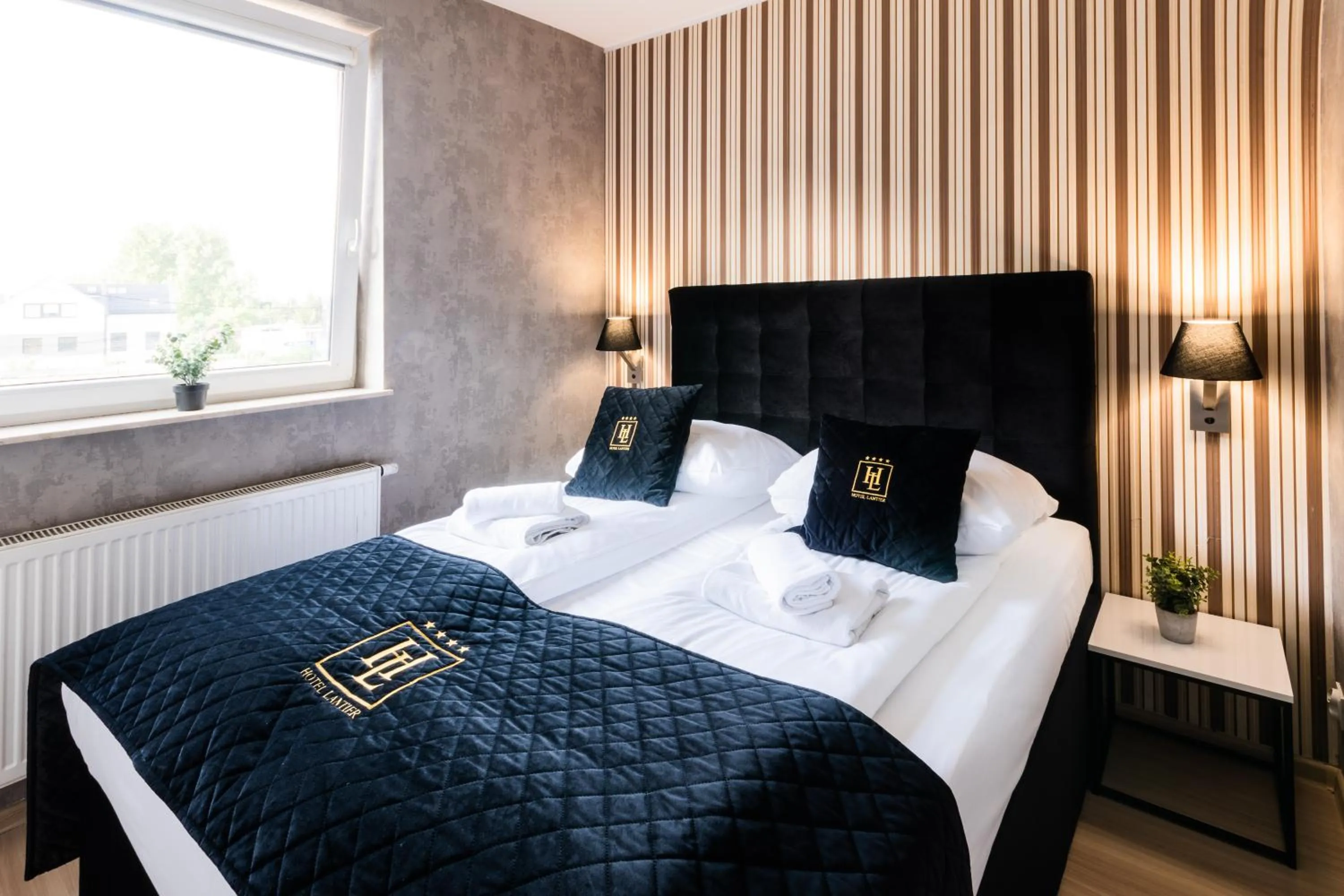 Bed in Apartamenty Katowice by Lantier - Swimming Pool Zone