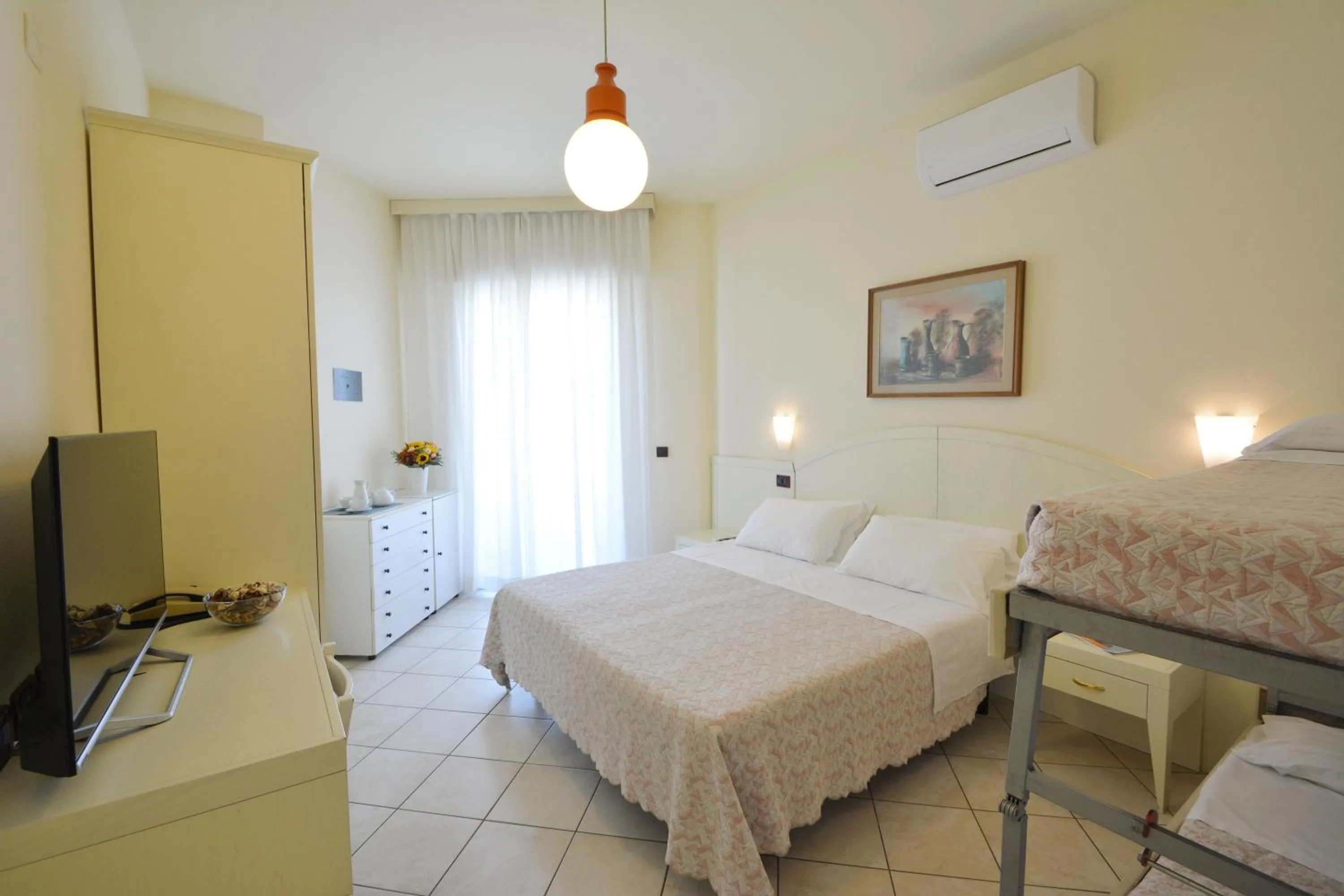 Photo of the whole room, Bed in Hotel Fenice Gluten Free