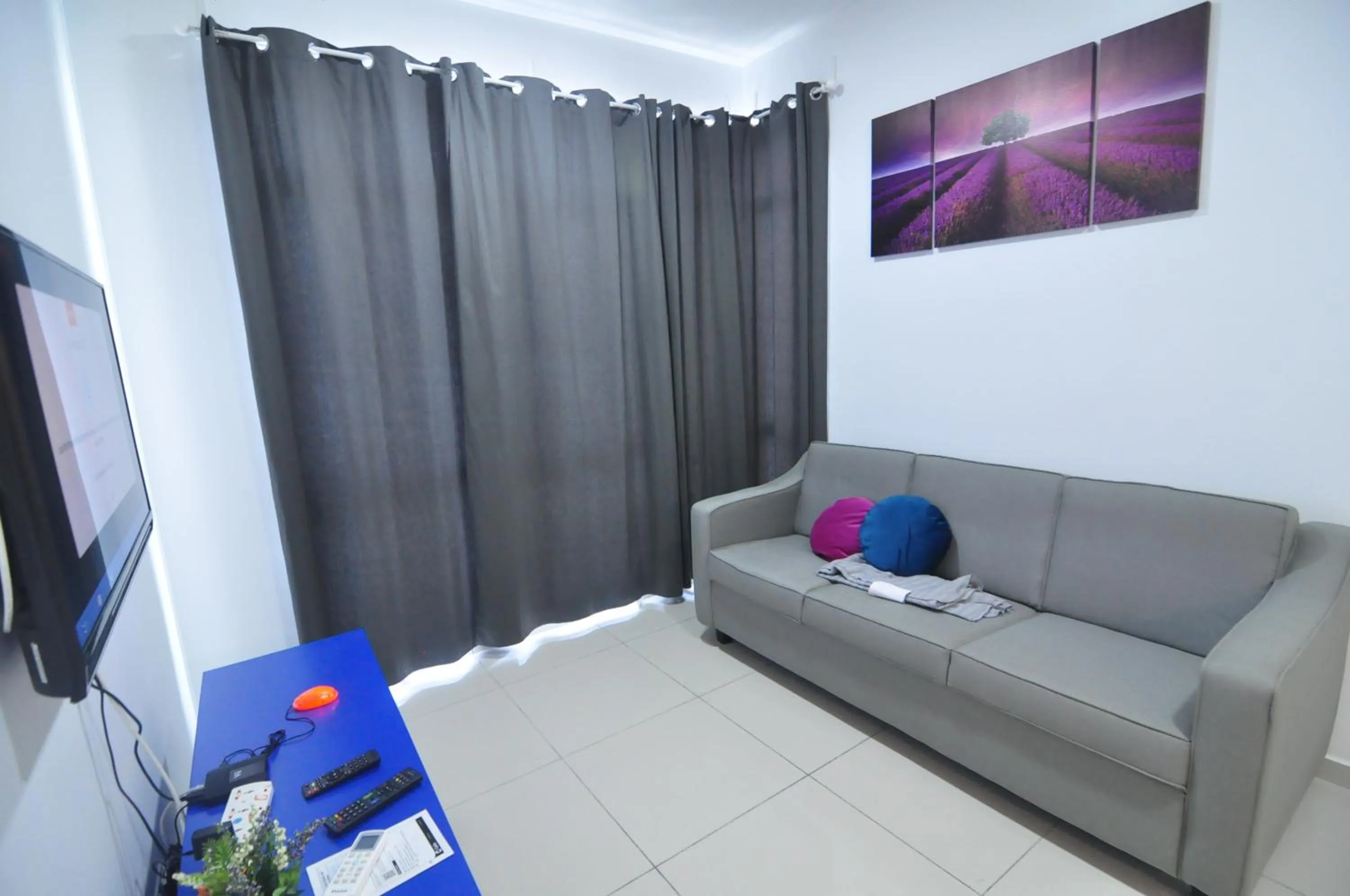 Kenwingston Square Garden By IdealHub