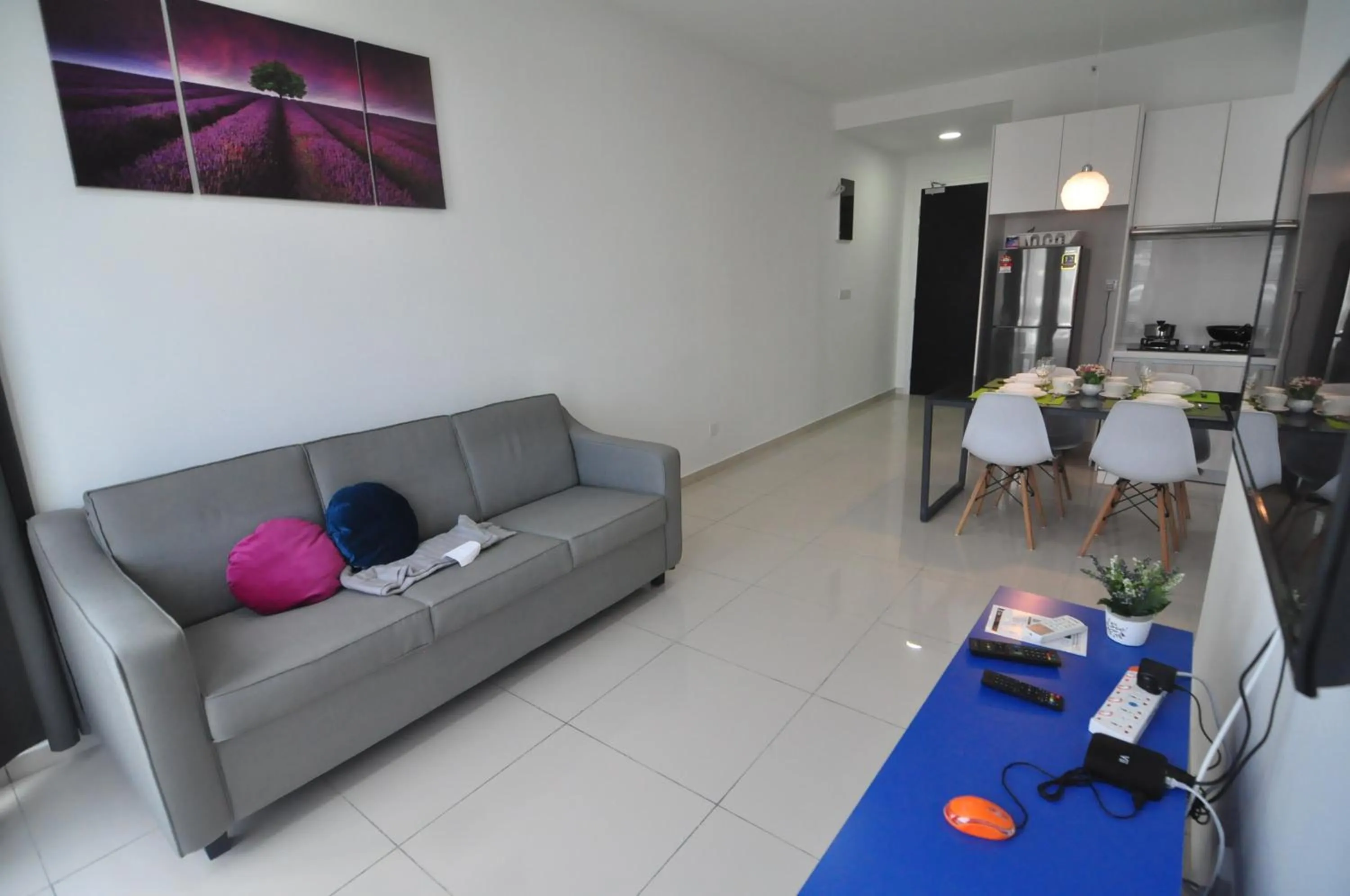 Kenwingston Square Garden By IdealHub