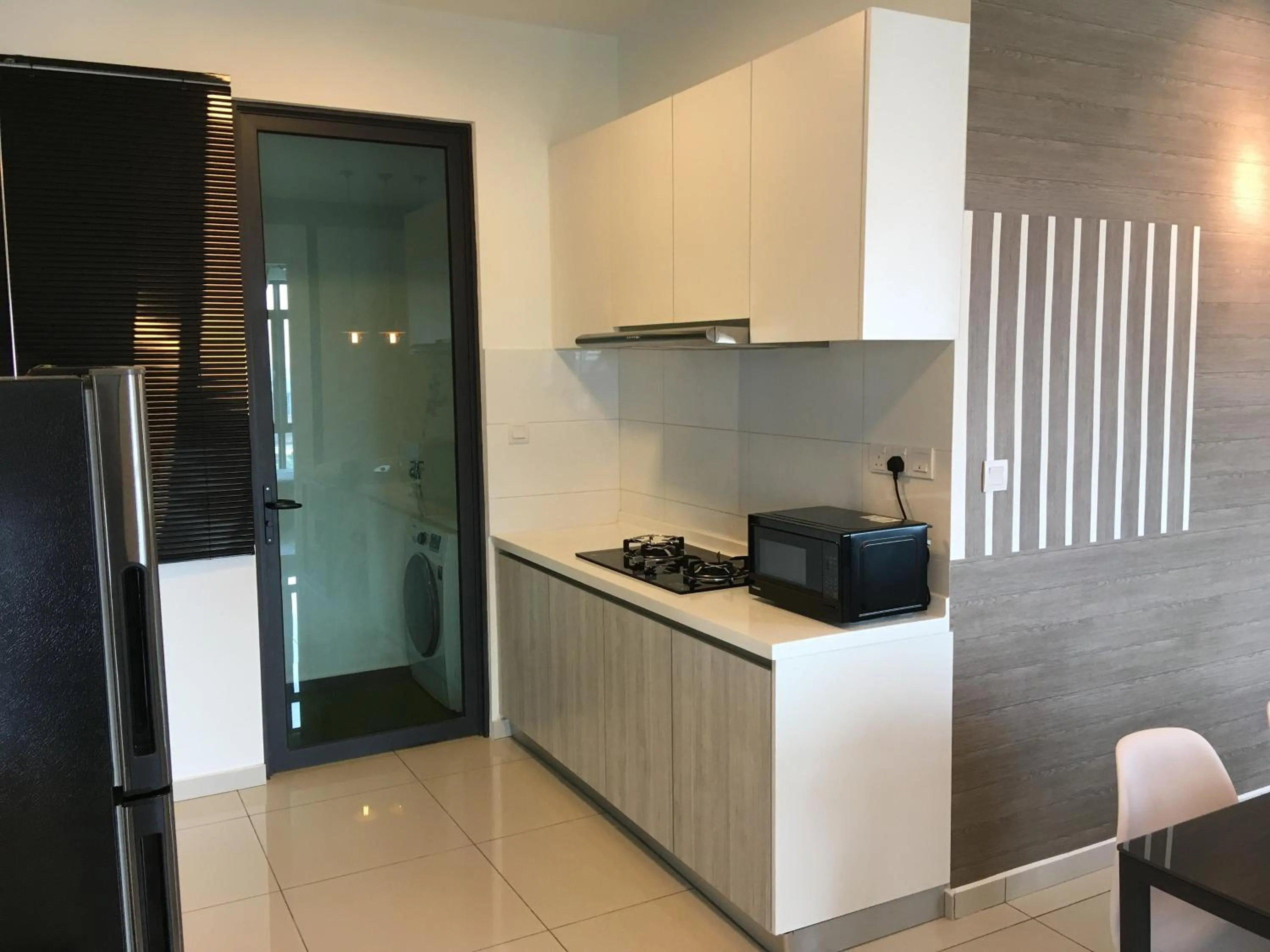 Kenwingston Square Garden By IdealHub