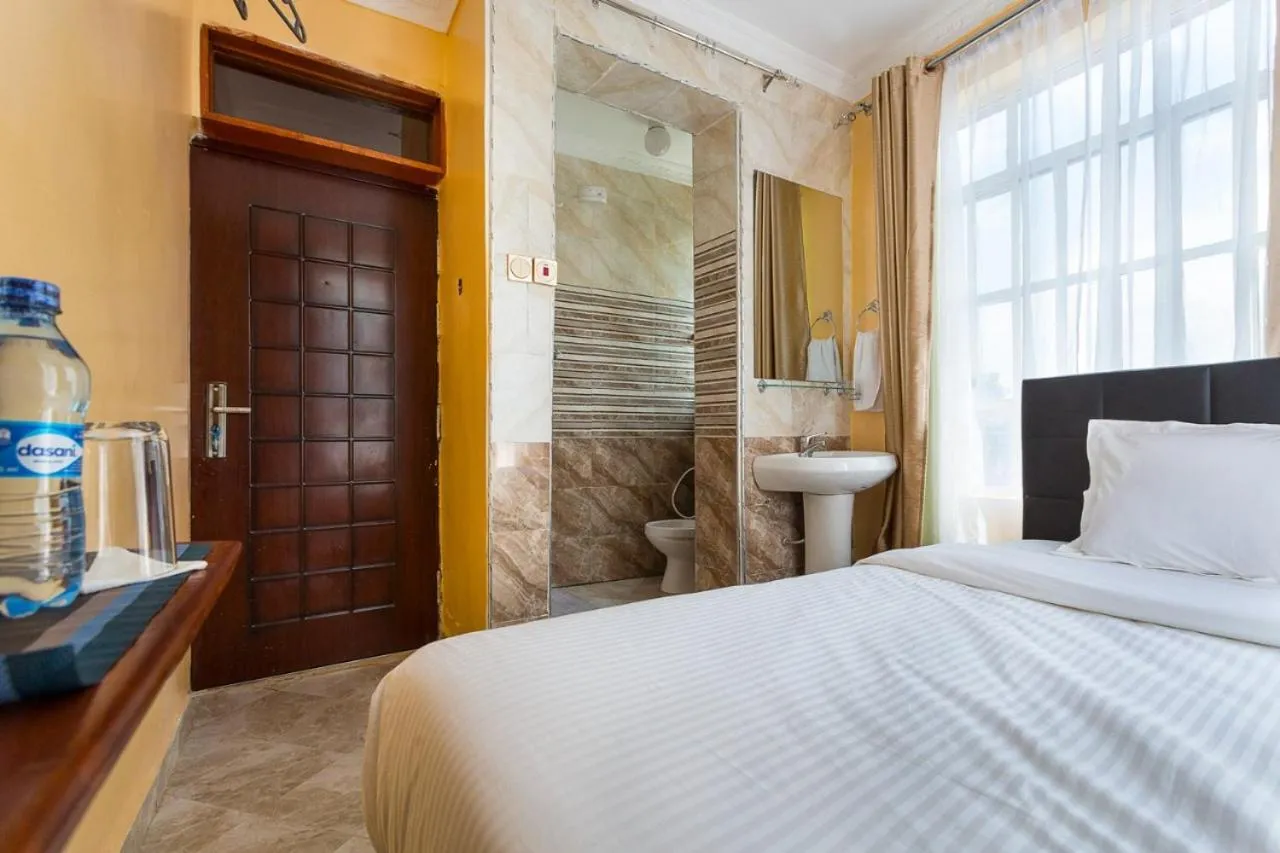 Bedroom, Bed in Kentania Hotel & Spa, Nakuru - Kenya