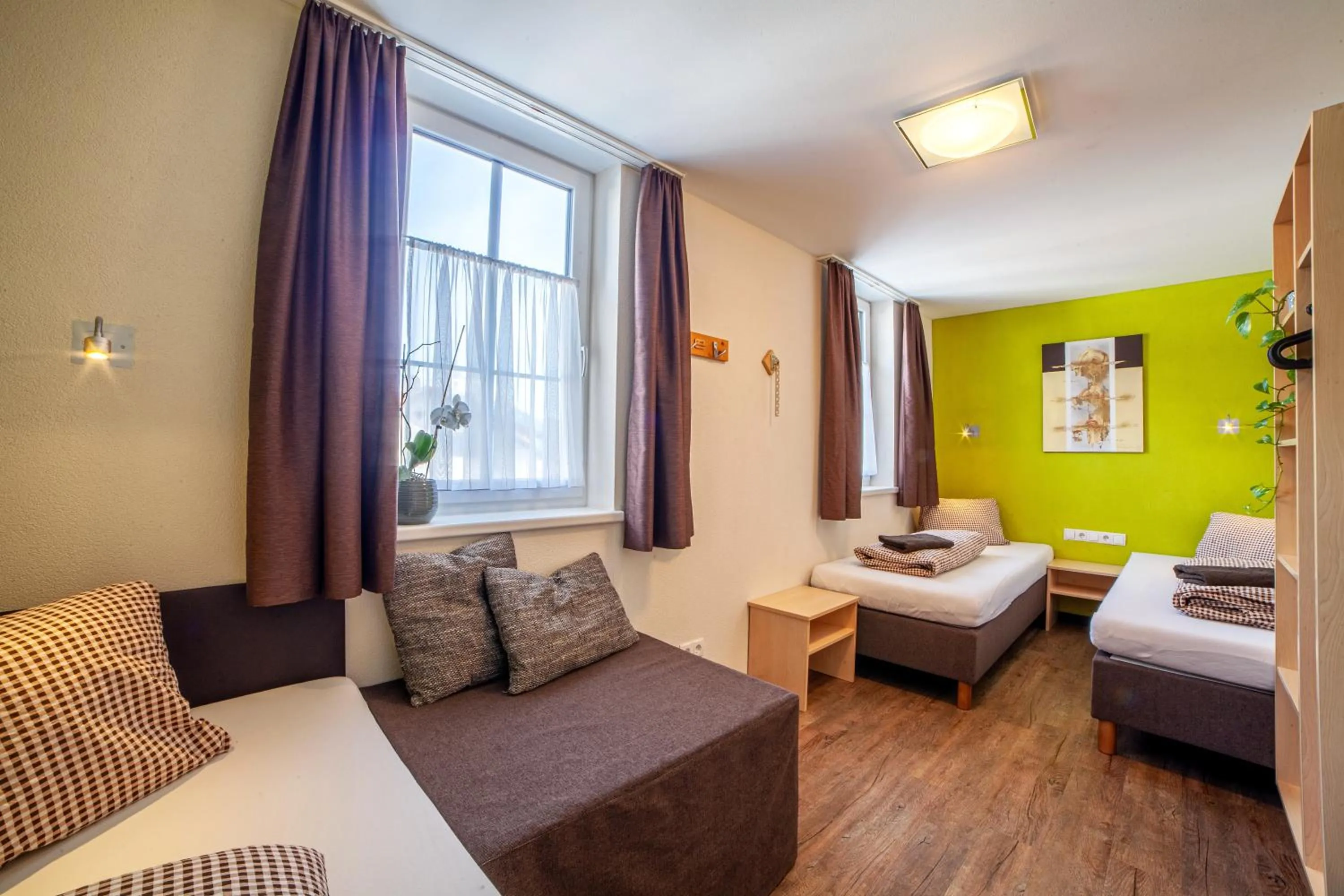 Rutsche Hostel