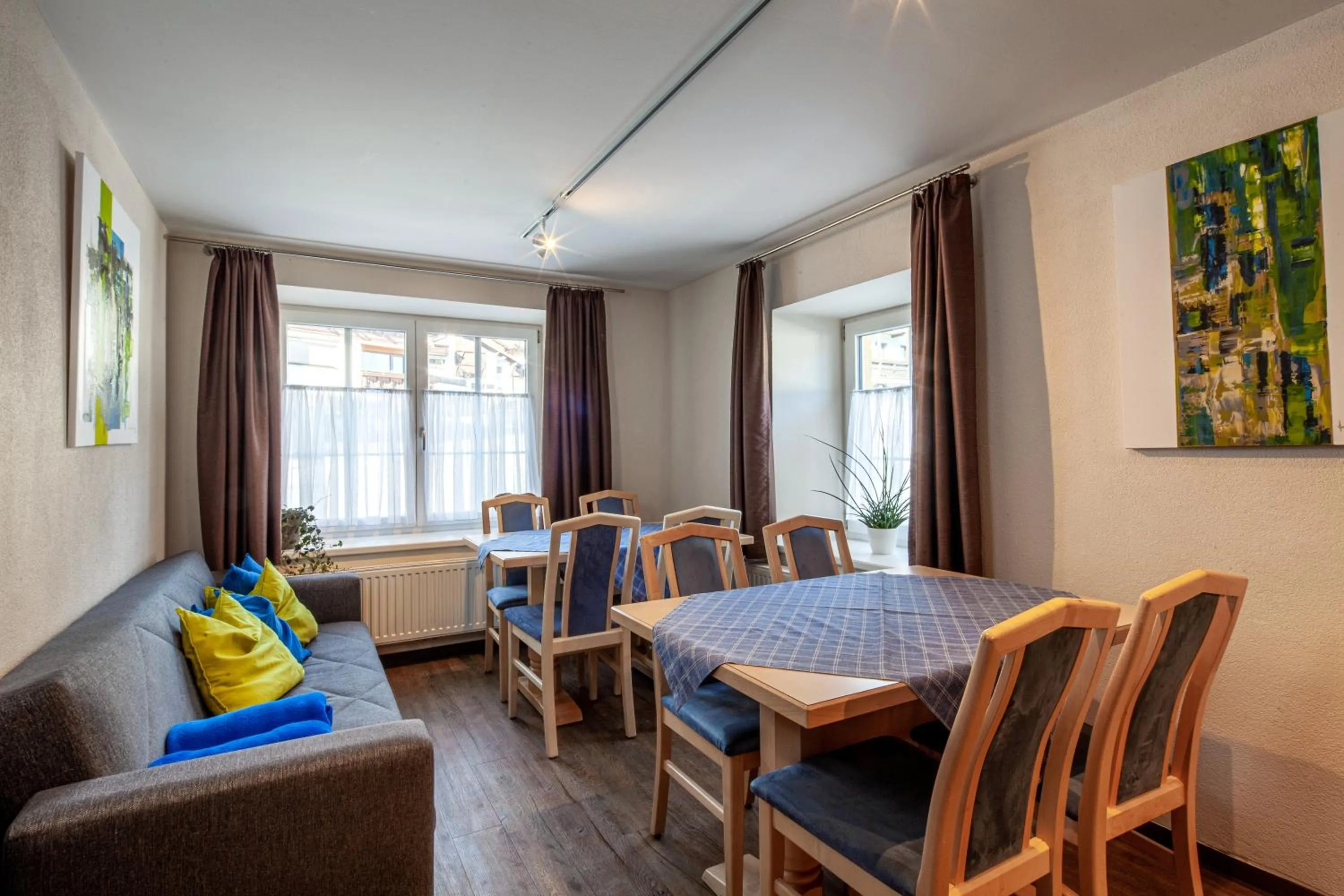 Rutsche Hostel