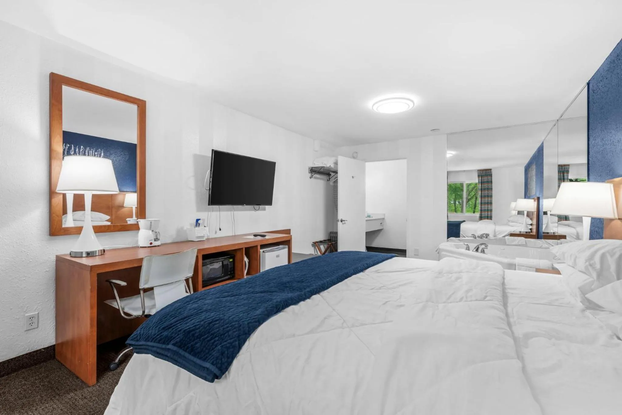 Bedroom, Bed in Starlite Resort