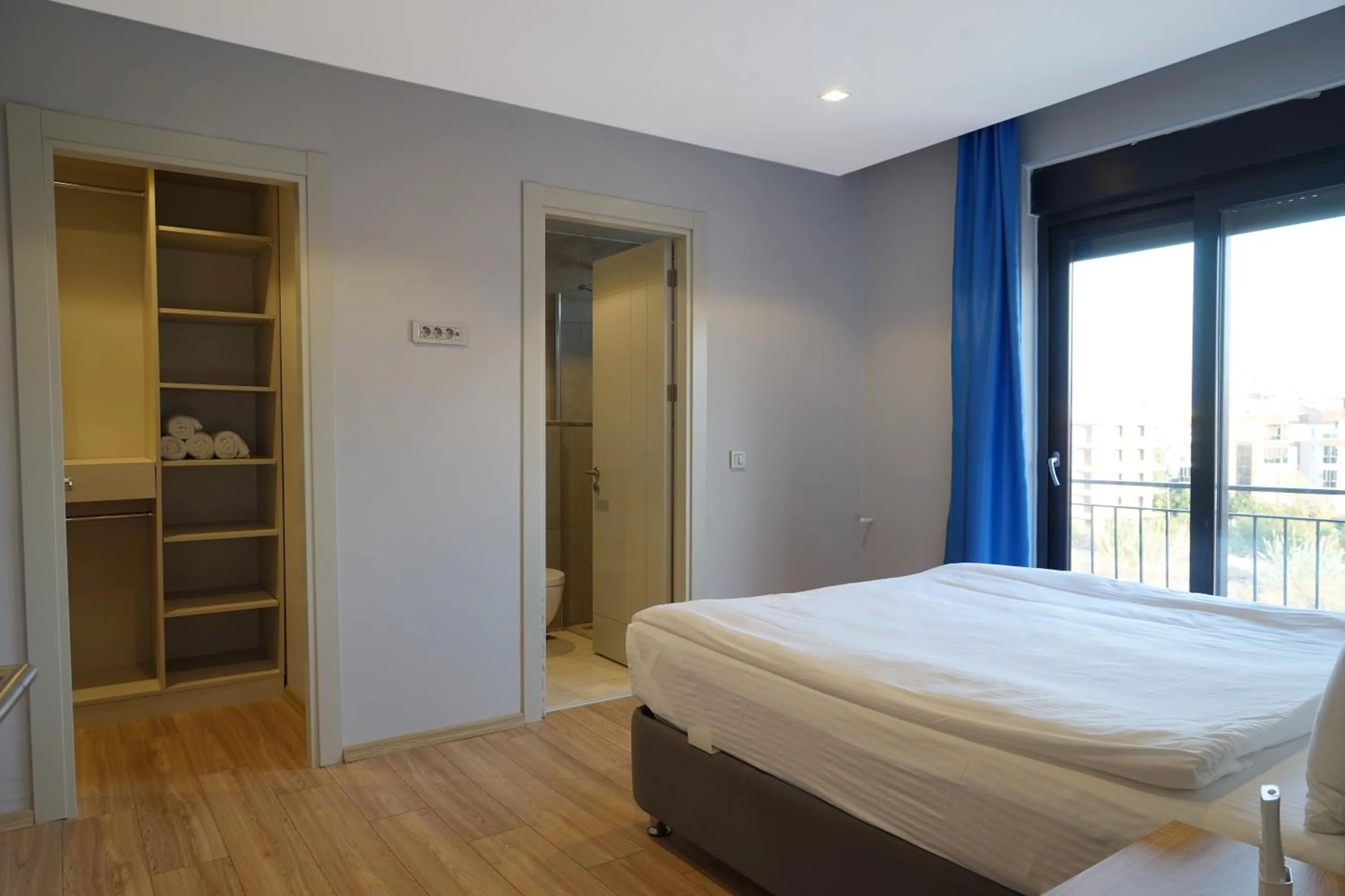 Bedroom, Bed in MENE SUITES