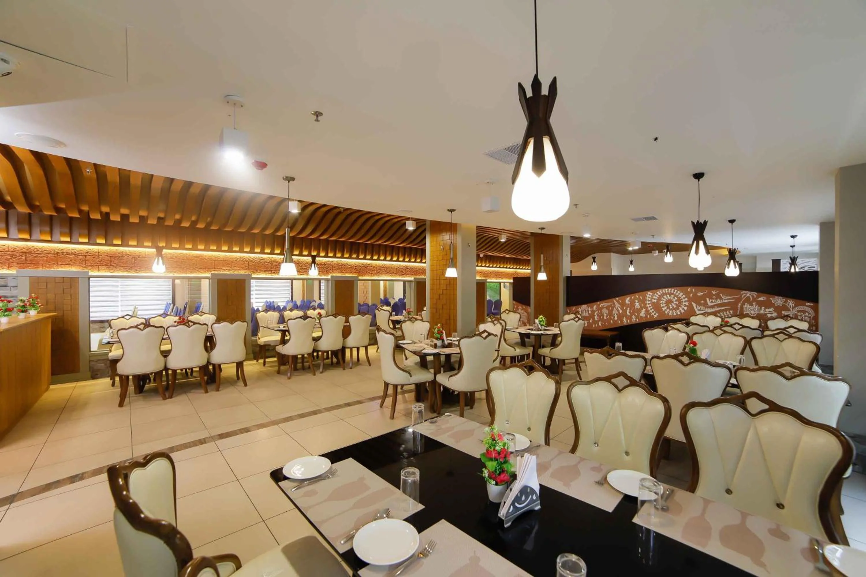 Restaurant/places to eat in Bhavanam Regency Guruvayoor